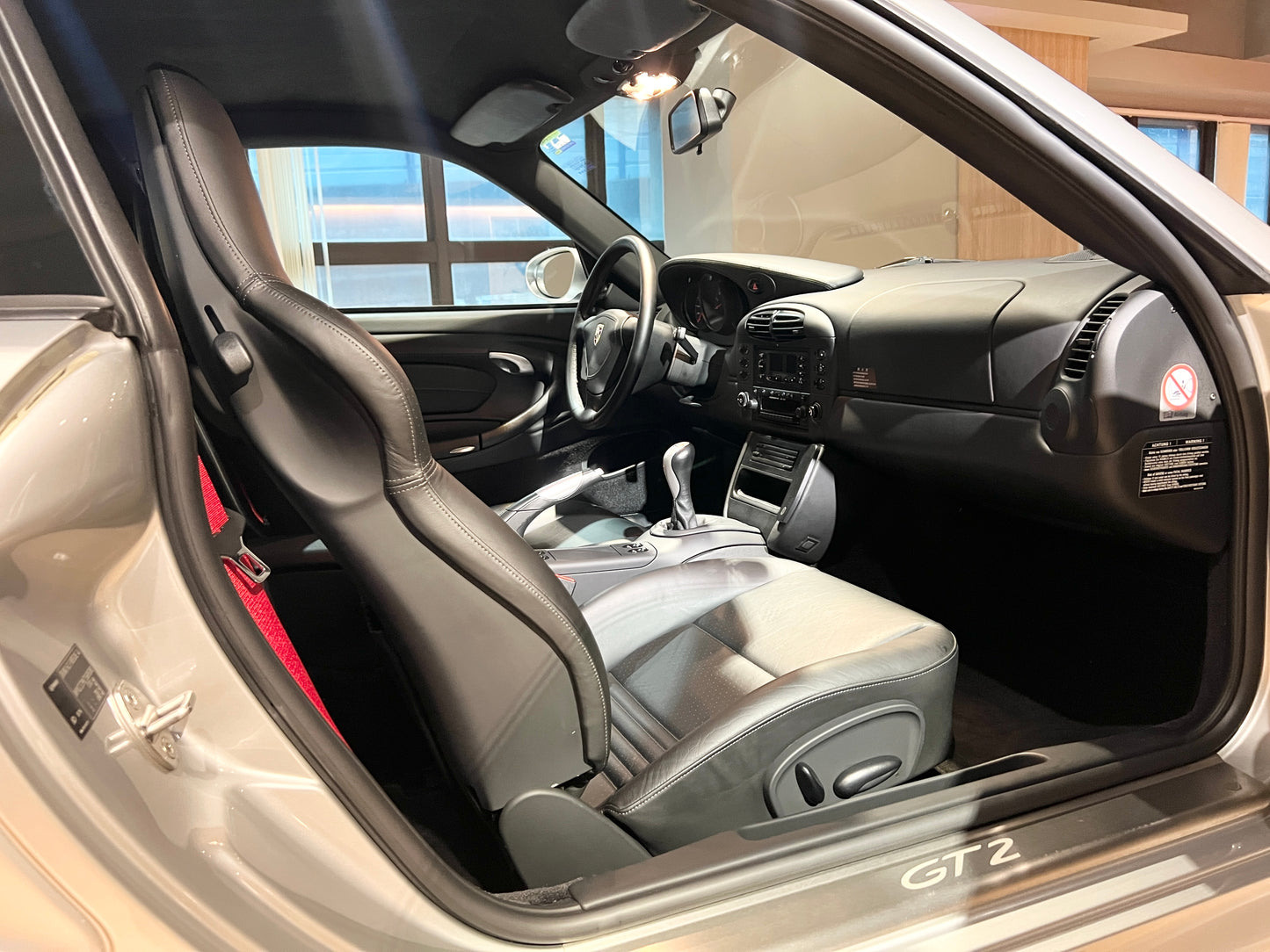 2001 Porsche 996 GT2 總代理