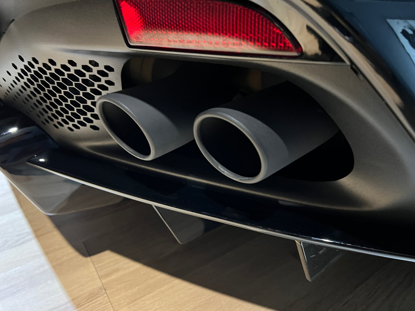 已售出-2022 Aston Martin Vantage F1 Edition 總代理