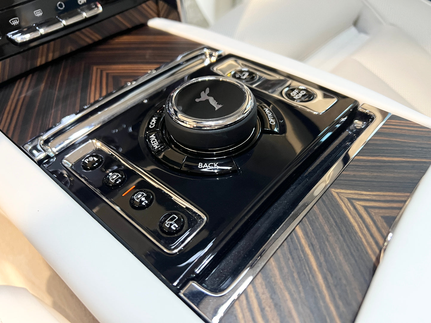 已售出-2019 Rolls Royce Cullinan