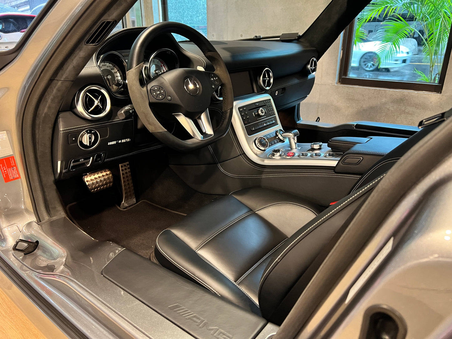 2011 Mercedes-Benz SLS AMG 總代理|台北超跑專賣|TopAuto 豐群汽車
