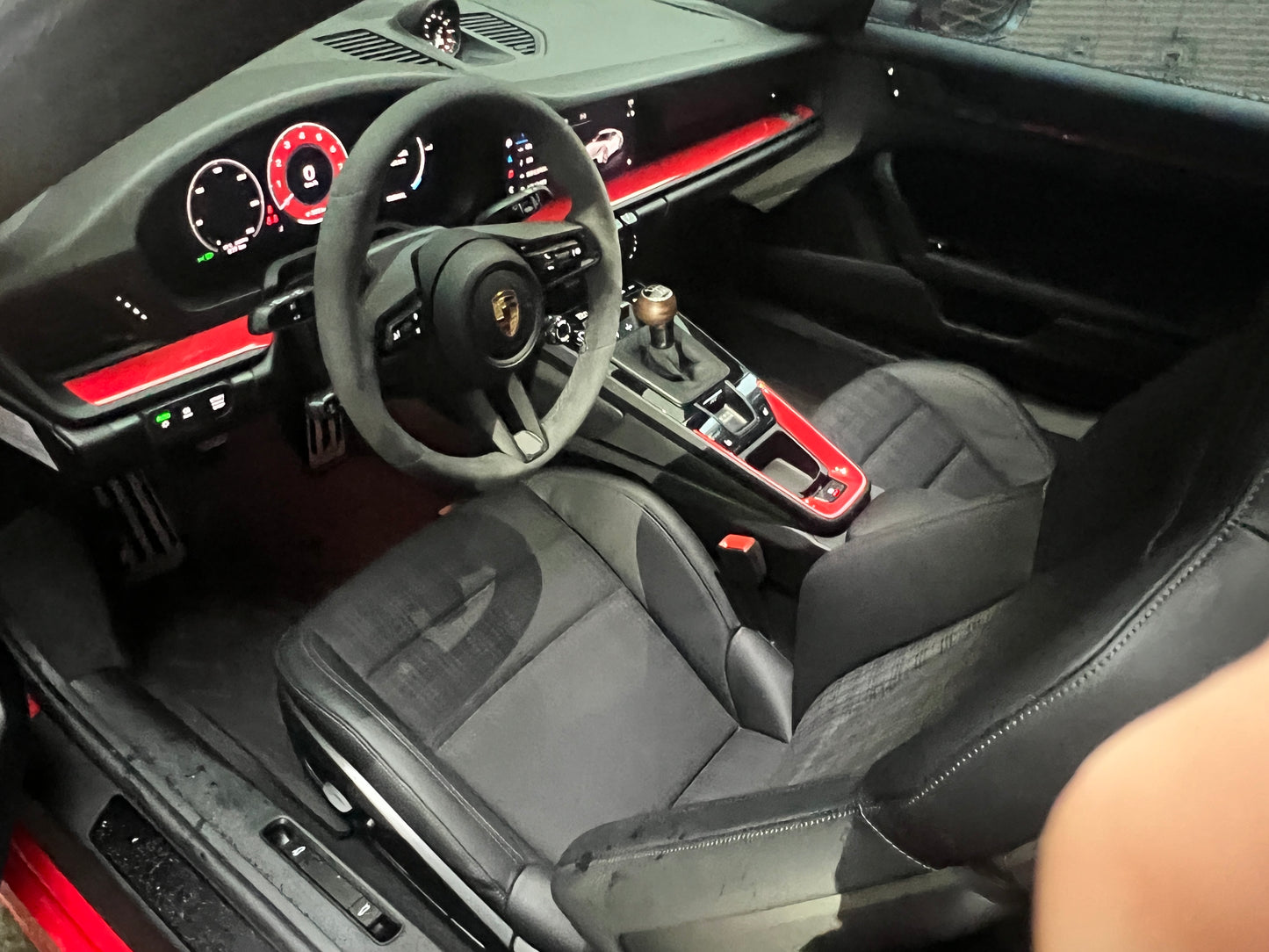 2025 Porsche 992.2 911 Carrera T 6MT 總代理 | 台北超跑專賣 | TopAuto豐群汽車