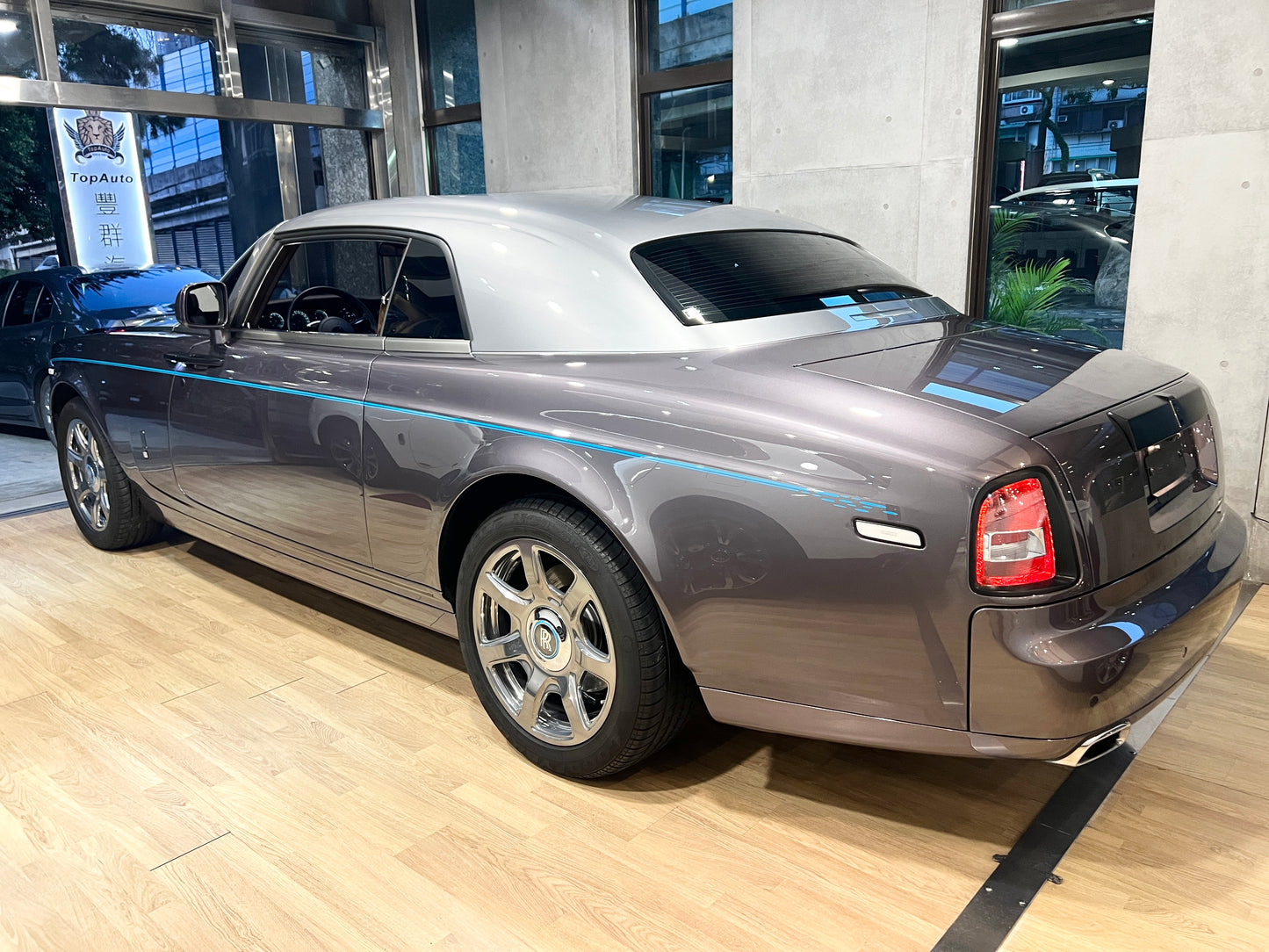已售出-2015 Rolls Royce Phantom Coupe