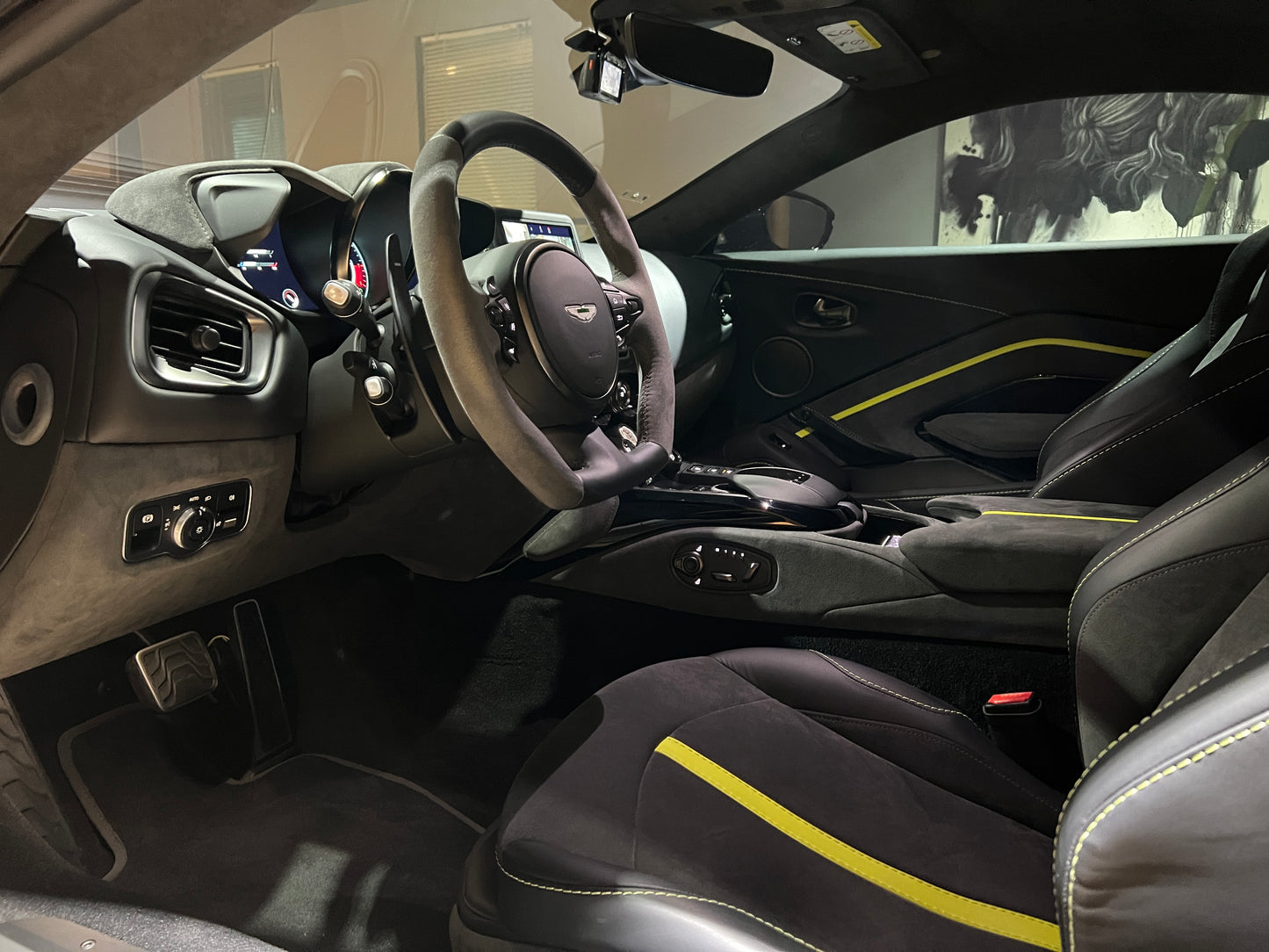 已售出-2022 Aston Martin Vantage F1 Edition 總代理