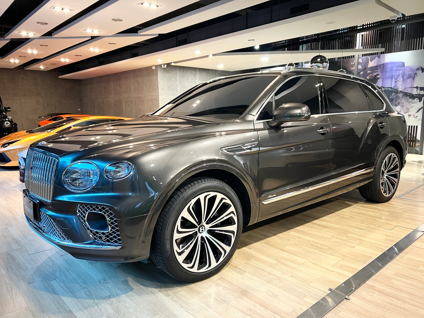 2023 Bentley Bentayga EWB Azure 總代理 一手車|台北超跑專賣|TopAuto 豐群汽車