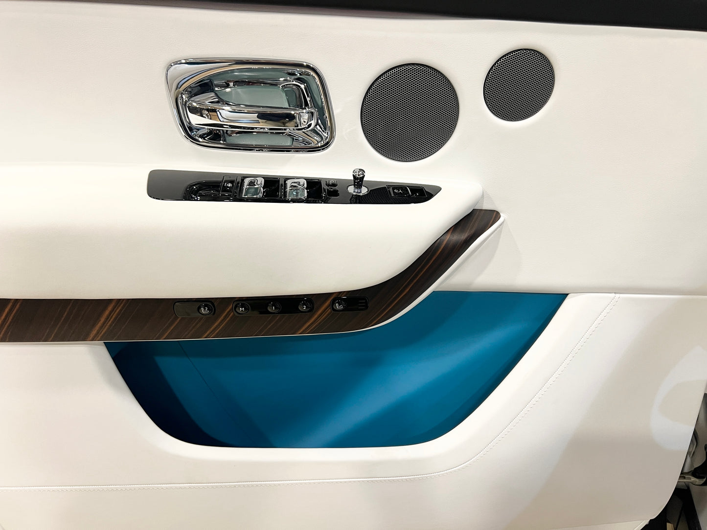 已售出-2019 Rolls Royce Cullinan