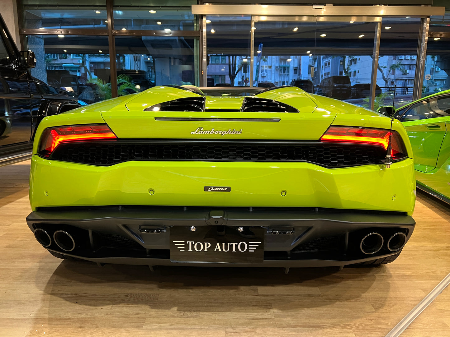 已售出-2018 Lamborghini Huracan Spyder一手車 總代理