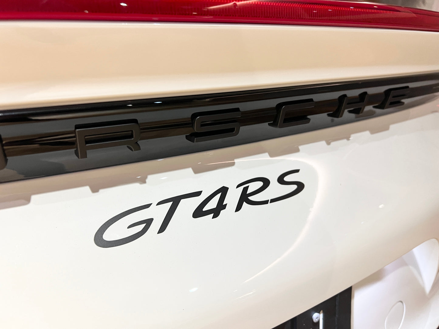2023 Porsche 718 Cayman GT4 RS 總代理