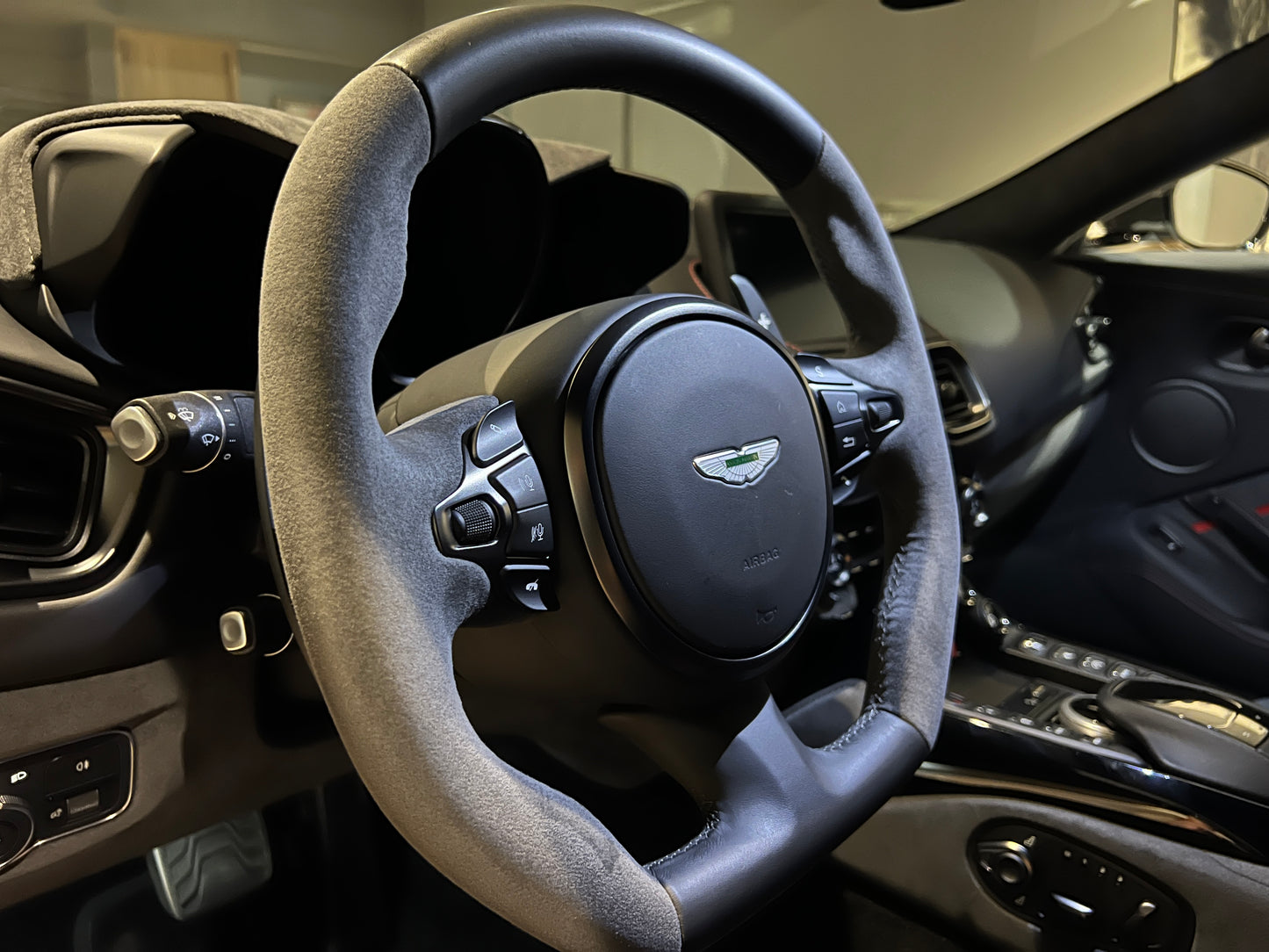 已售出-2022 Aston Martin Vantage Roadster F1 Edition 敞篷
