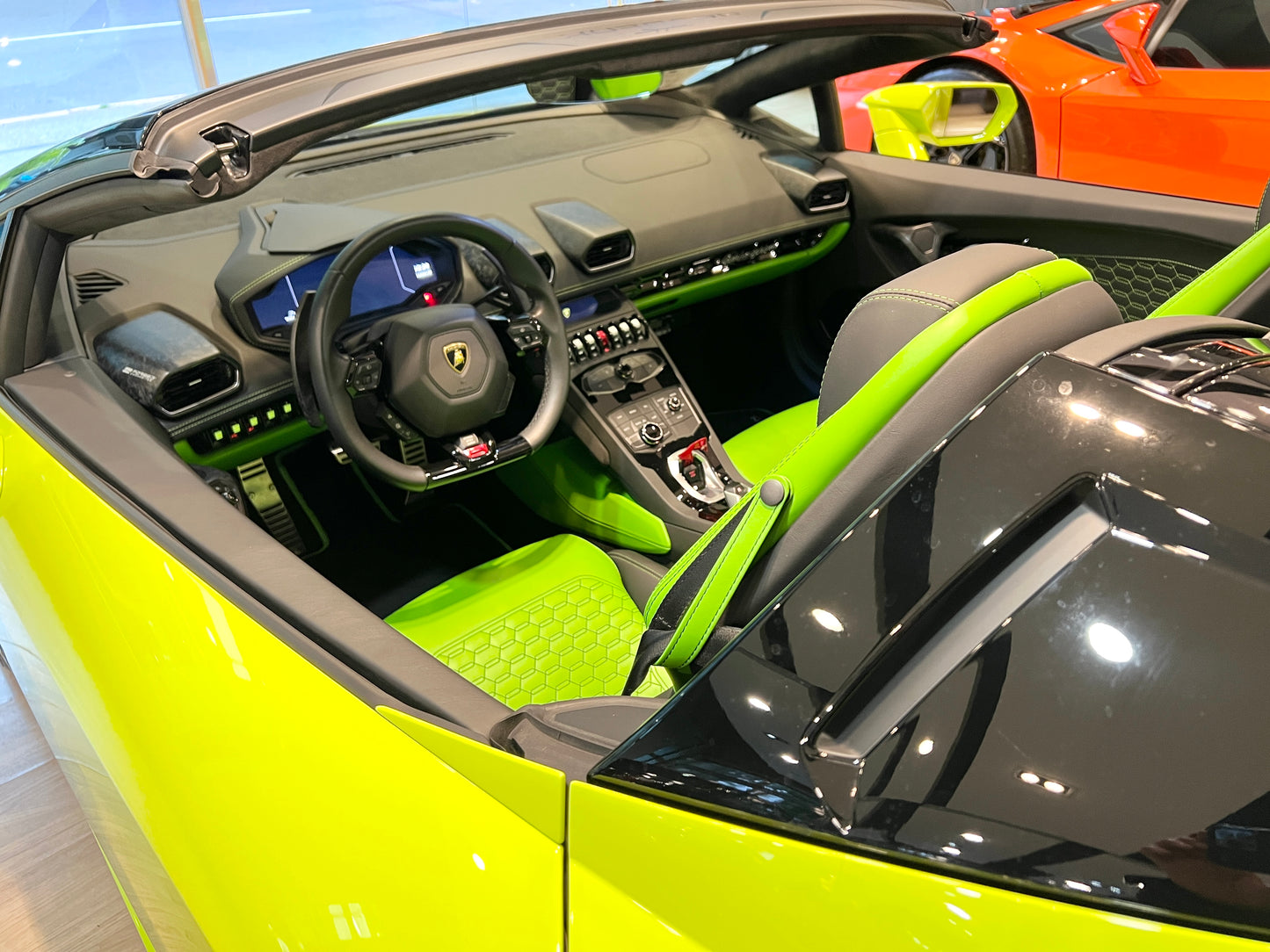 已售出-2018 Lamborghini Huracan Spyder一手車 總代理