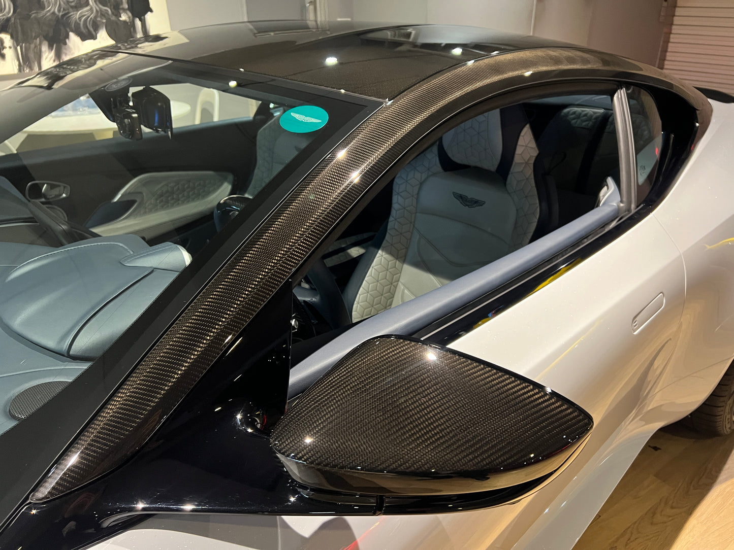 已售出-2019 AstonMartin DBS Superleggera 總代理