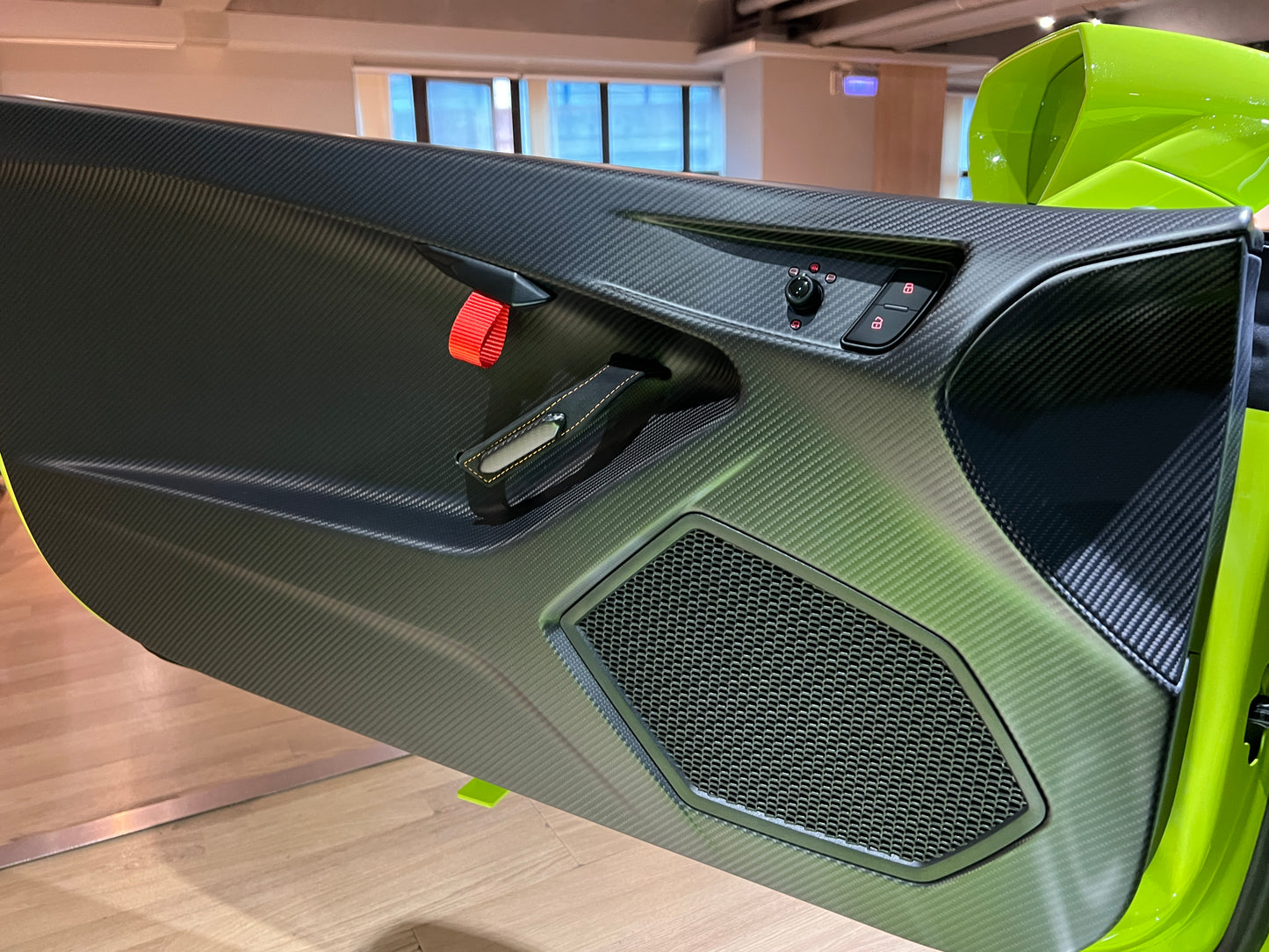 **2025 Lamborghini Huracan Tecnica 總代理