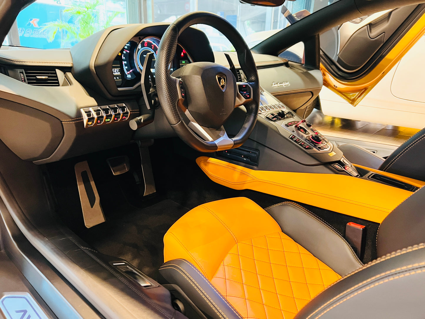 MY2017 Lamborghini Aventador LP700-4 總代理一手車