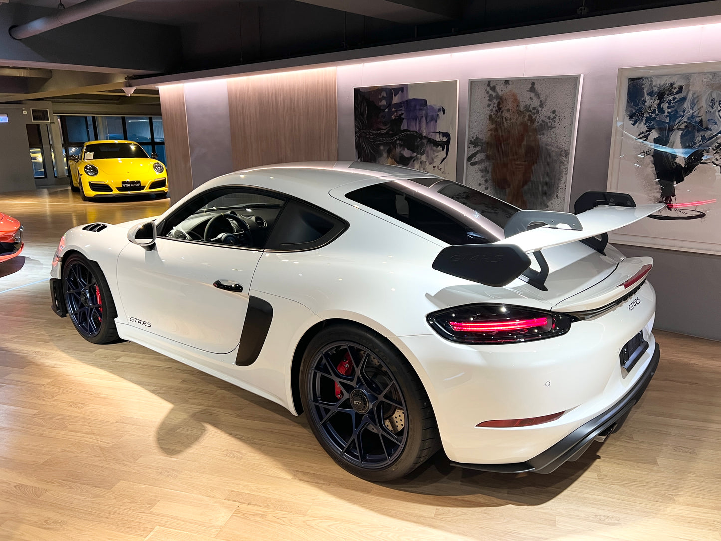 2023 Porsche 718 Cayman GT4 RS 總代理