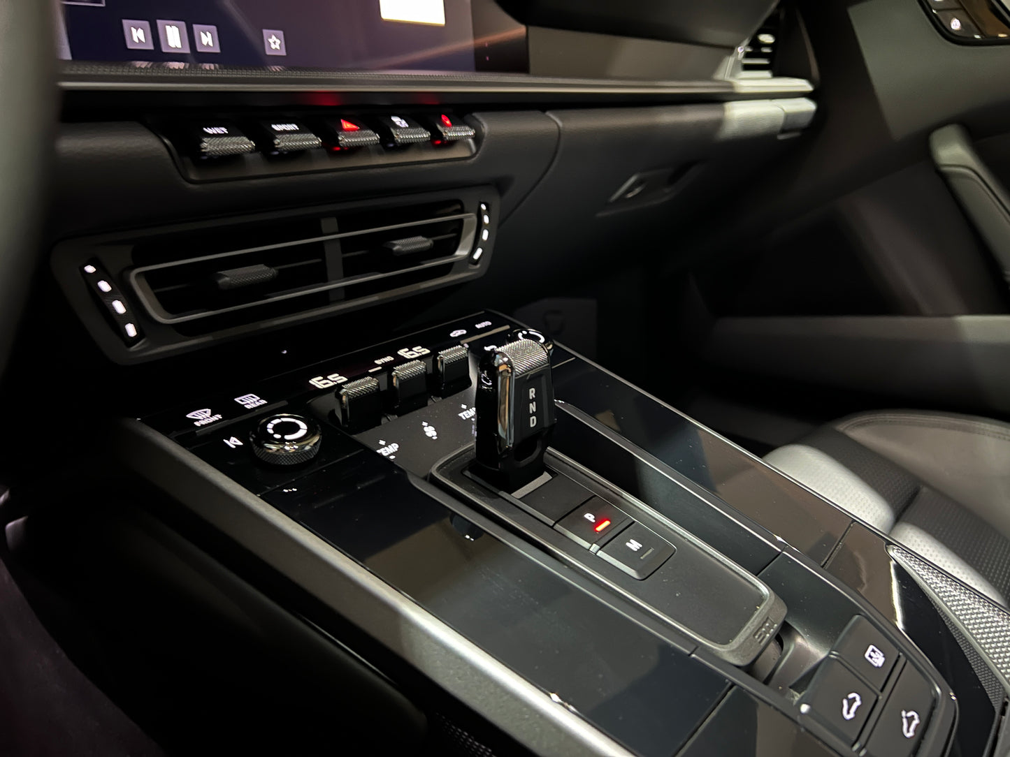 2020 Porsche 992 Carrera S總代理