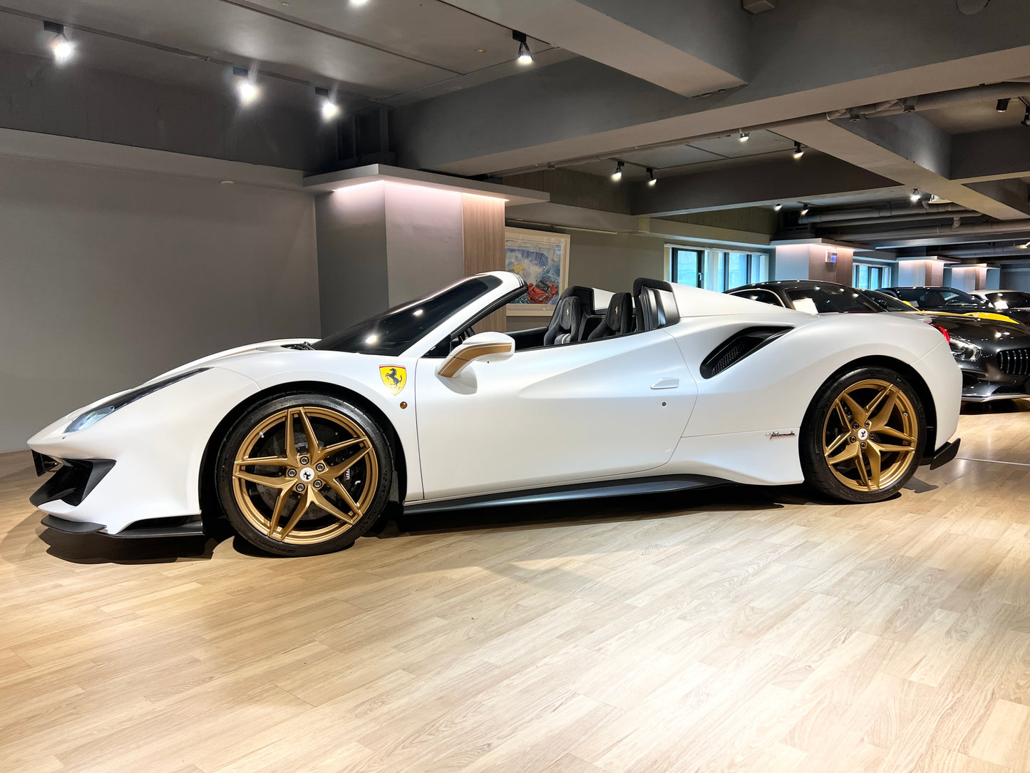 已售出-2020 Ferrari 488 Pista Spider Tailor Made 總代理