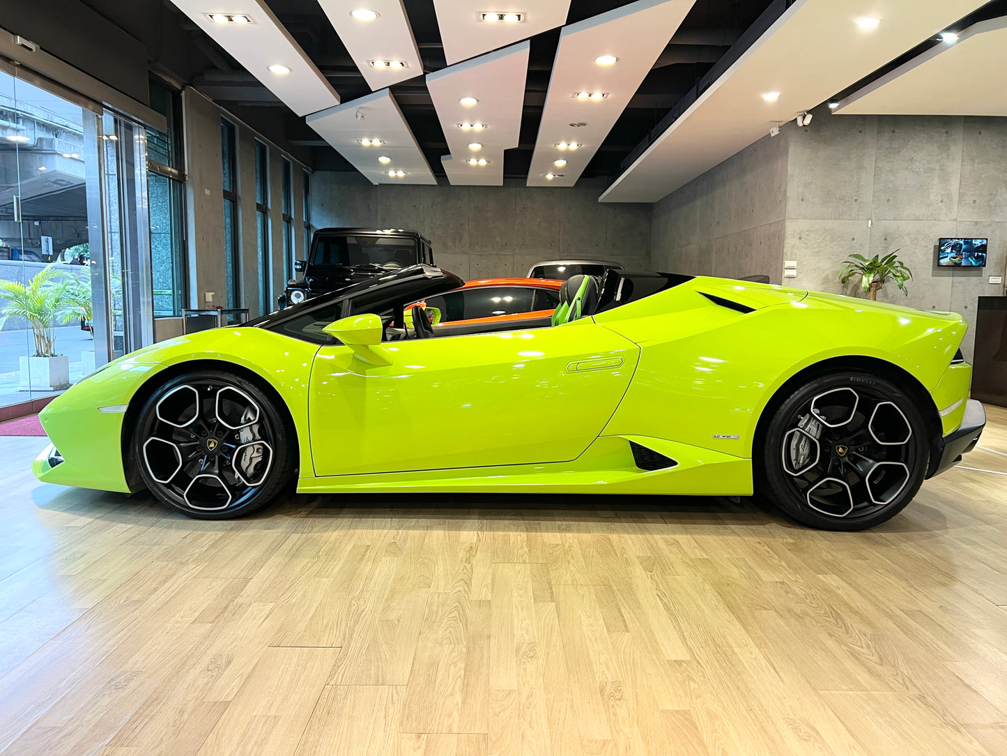 已售出-2018 Lamborghini Huracan Spyder一手車 總代理