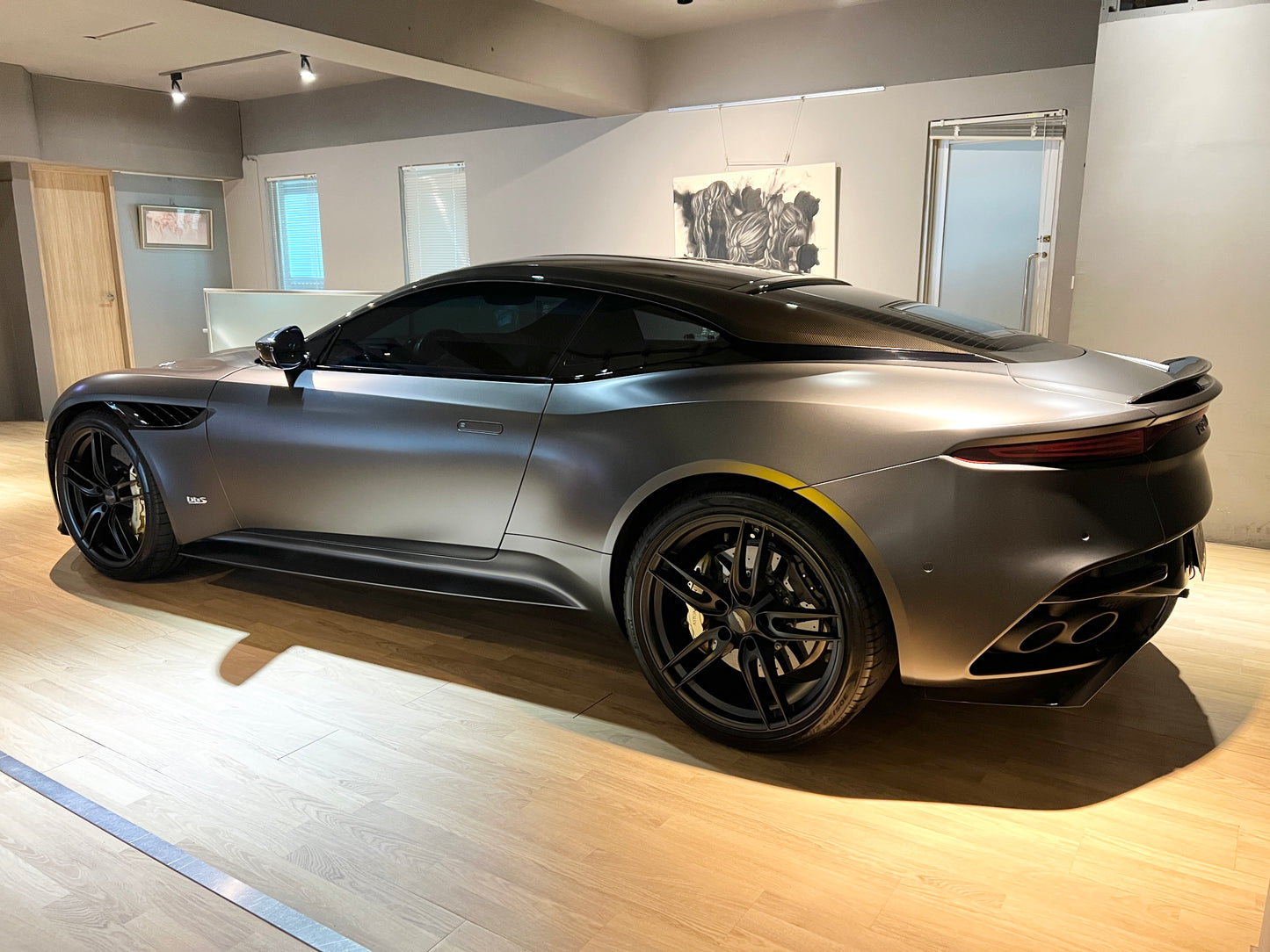 2019 AstonMartin DBS Superleggera 總代理