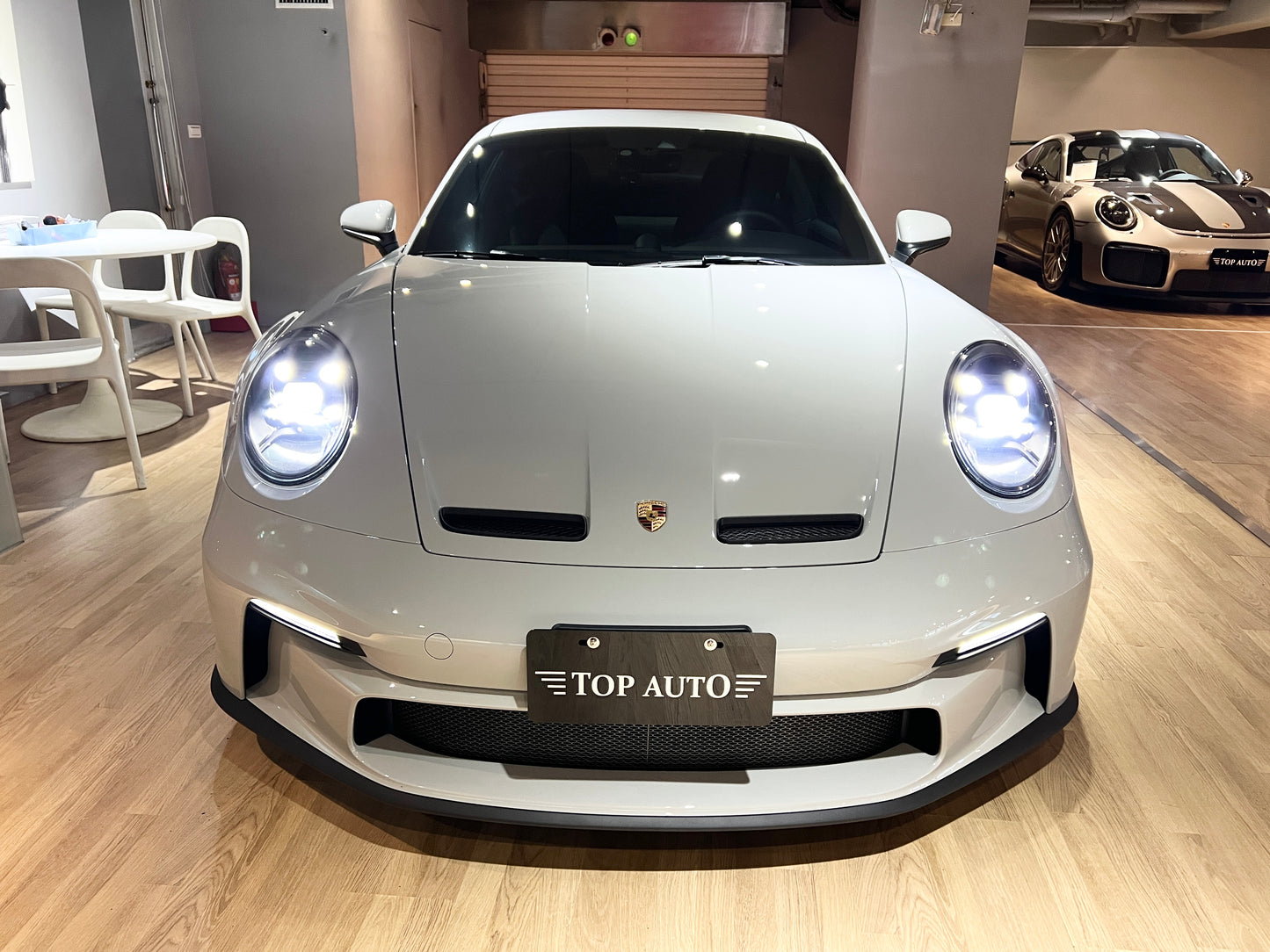 已售出-2024 Porsche 992 GT3 Touring 總代理
