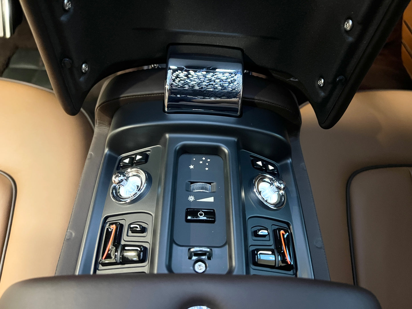 已售出-2015 Rolls Royce Phantom Coupe