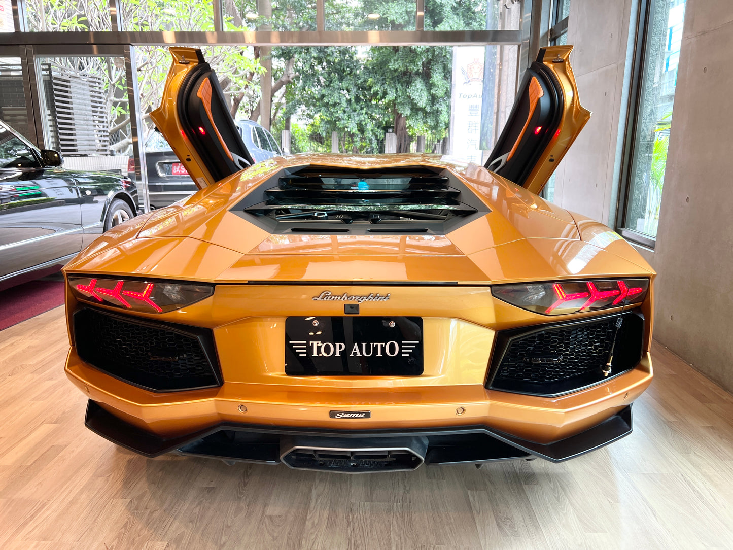 MY2017 Lamborghini Aventador LP700-4 總代理一手車