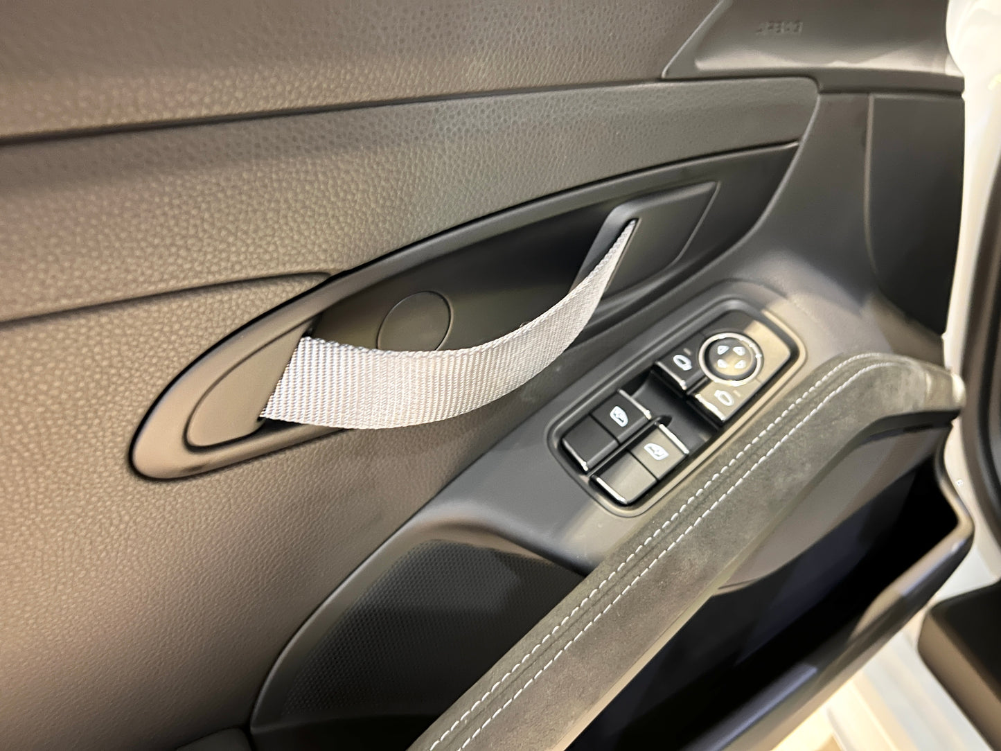2023 Porsche 718 Cayman GT4 RS 總代理