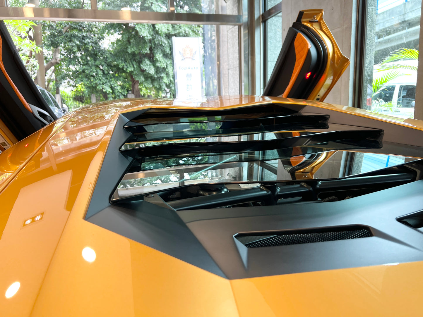 MY2017 Lamborghini Aventador LP700-4 總代理一手車