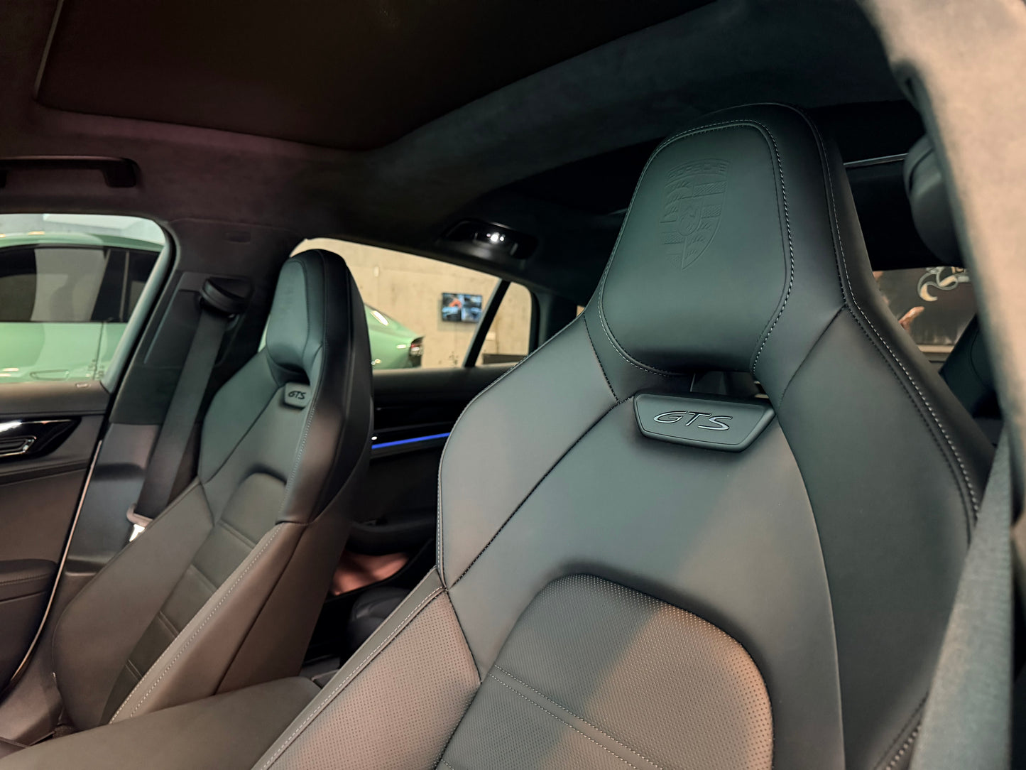 2025 Porsche Panamera GTS 總代理 | 台北超跑專賣 | TopAuto豐群汽車