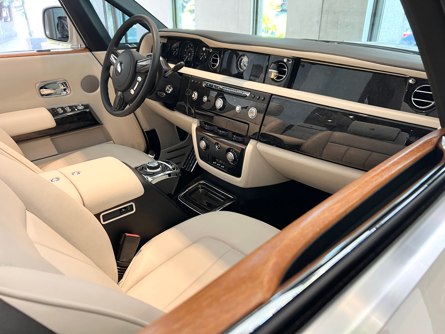 已售出-2013 Rolls-Royce Phantom Drophead Coupe