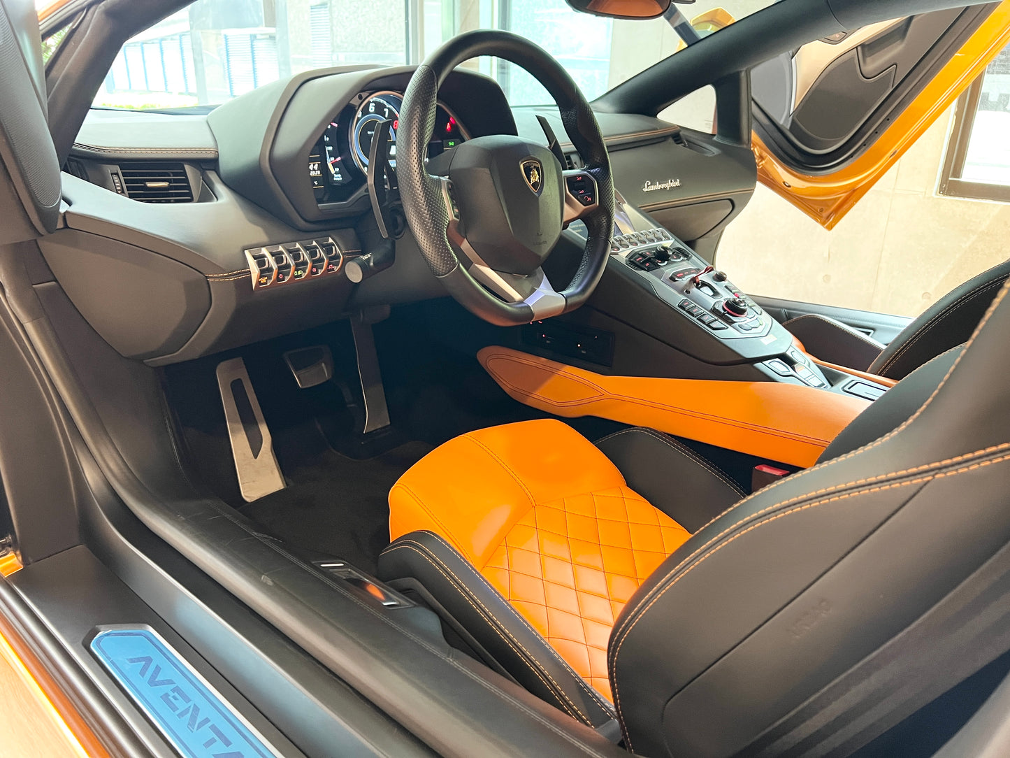 MY2017 Lamborghini Aventador LP700-4 總代理一手車