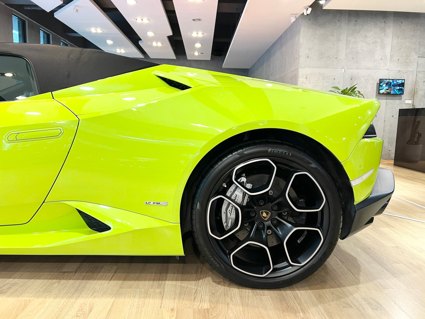 已售出-2018 Lamborghini Huracan Spyder一手車 總代理