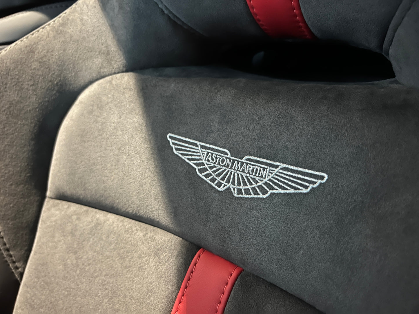 已售出-2022 Aston Martin Vantage Roadster F1 Edition 敞篷