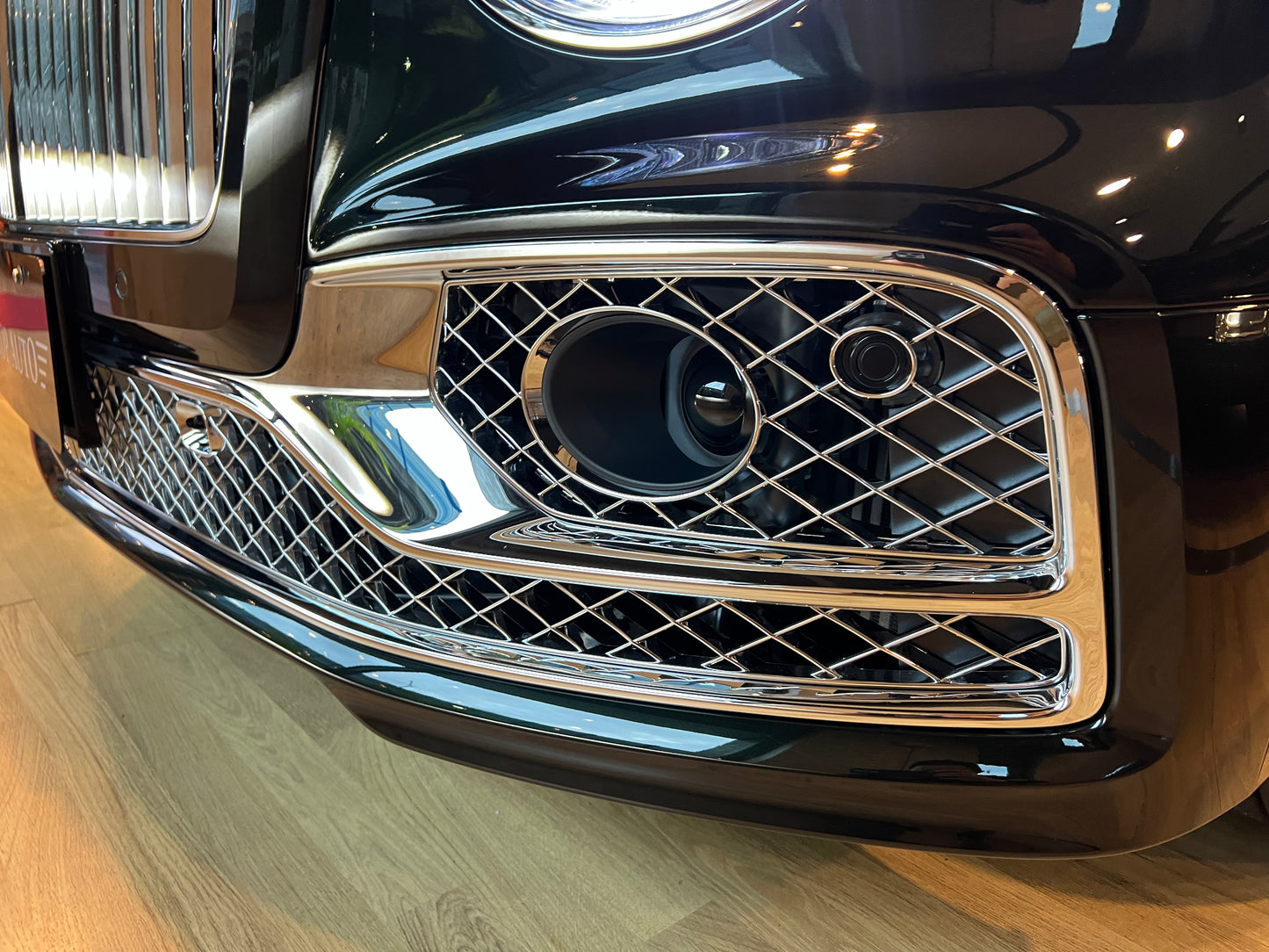 已售出-2024 Bentley FlyingSpur V8 總代理