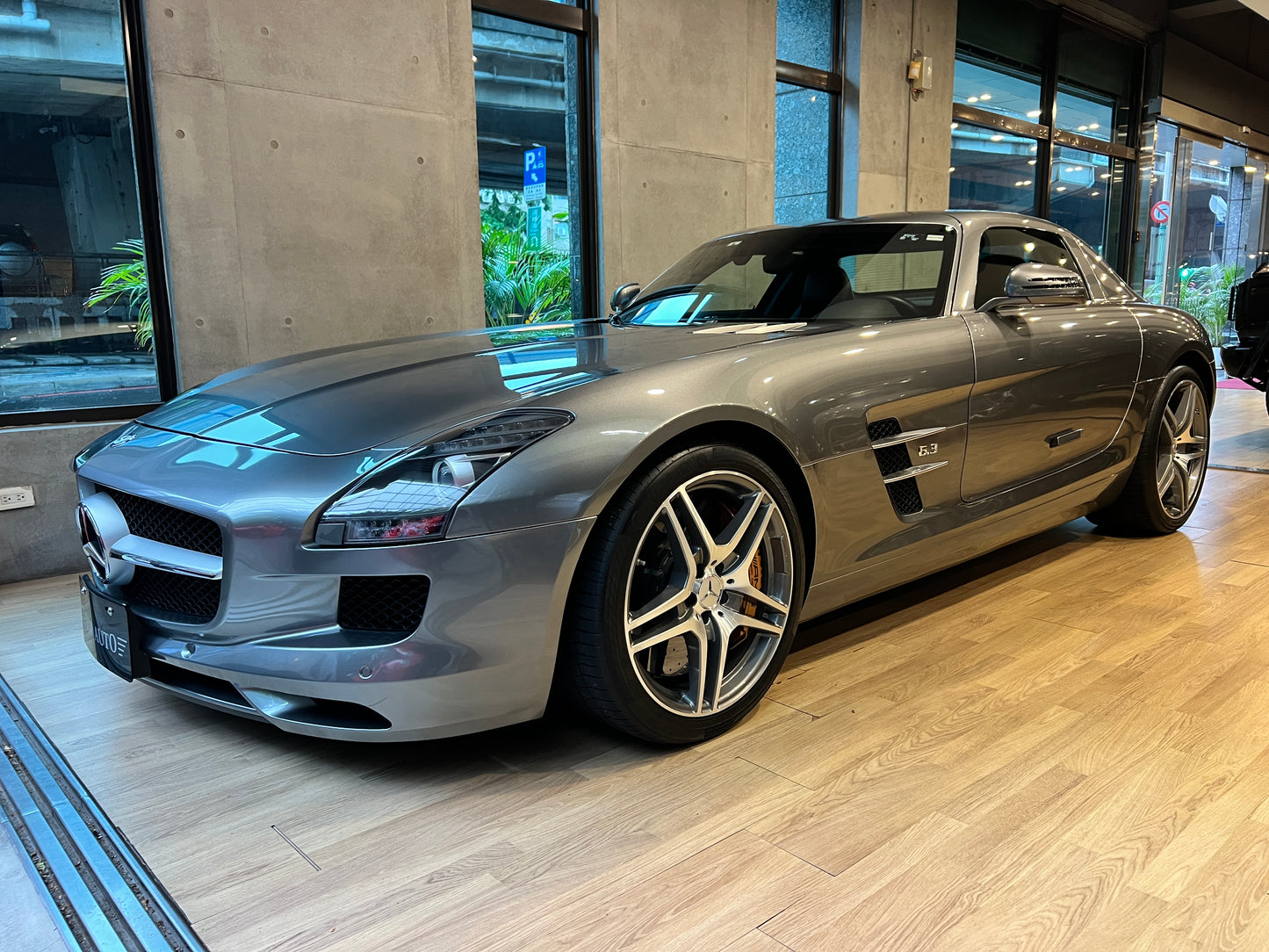 2011 Mercedes-Benz SLS AMG 總代理|台北超跑專賣|TopAuto 豐群汽車