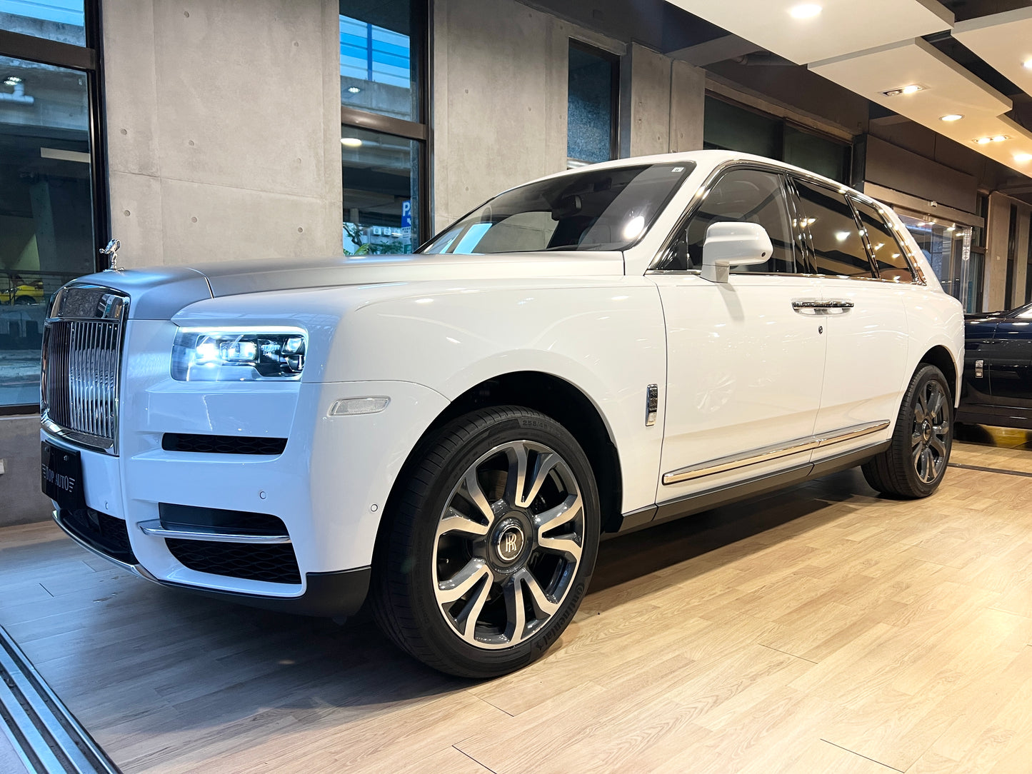 已售出-2019 Rolls Royce Cullinan