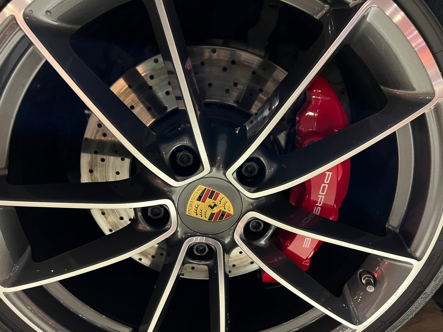 已售出-2021 Porsche 992 Carrera 4S