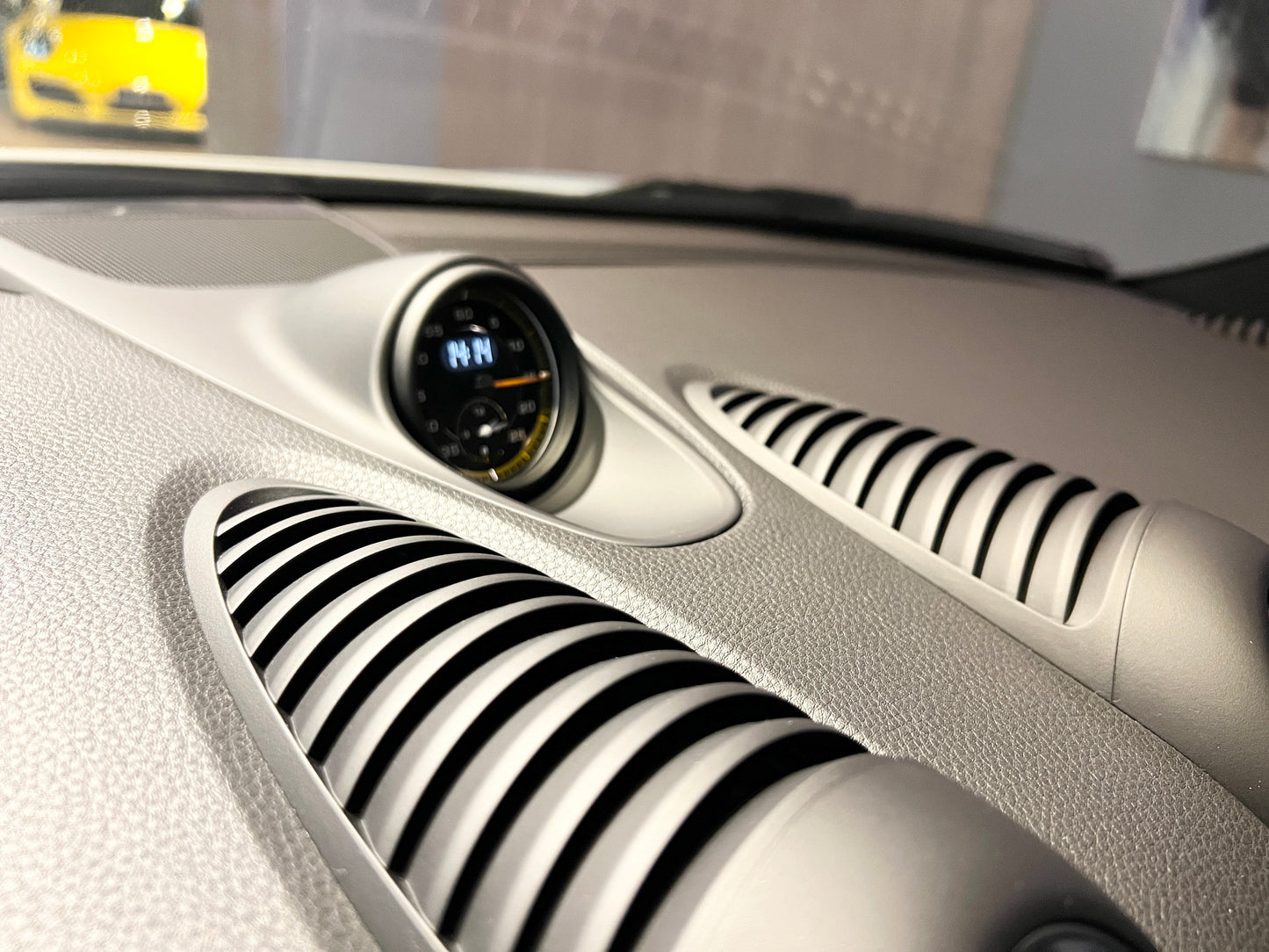 2023 Porsche 718 Cayman GT4 RS 總代理