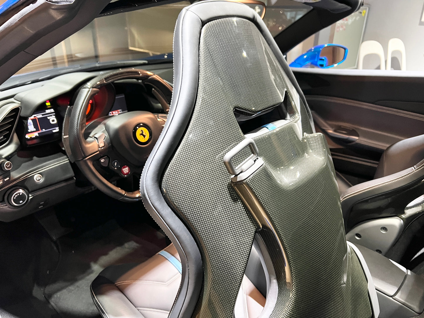 **2017 Ferrari 488 Spider 總代理