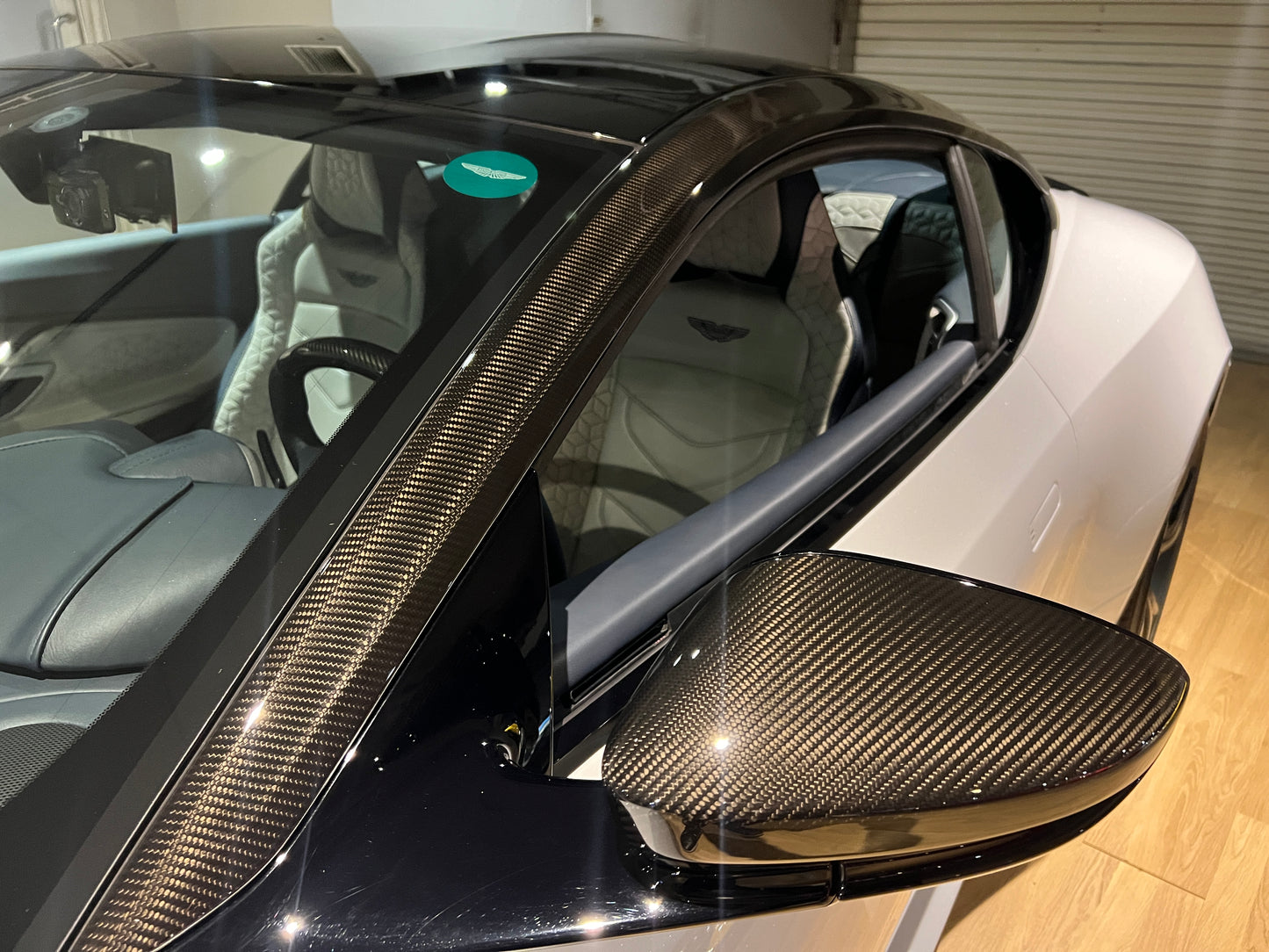 已售出-2019 AstonMartin DBS Superleggera 總代理