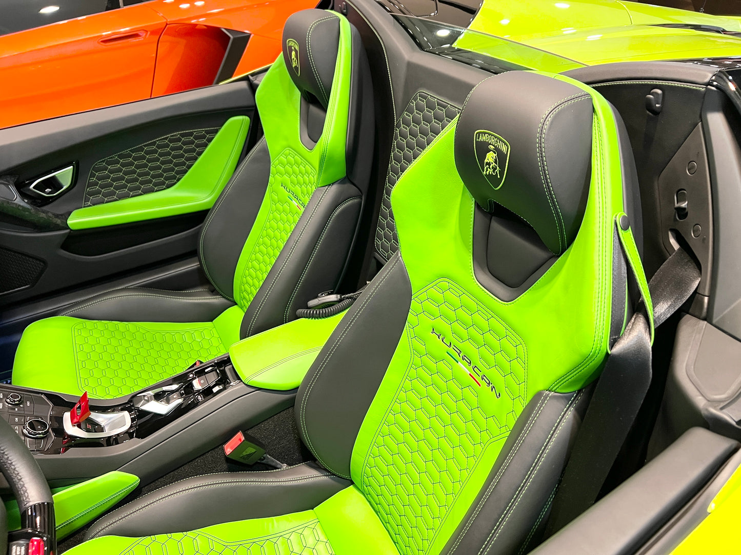 已售出-2018 Lamborghini Huracan Spyder一手車 總代理