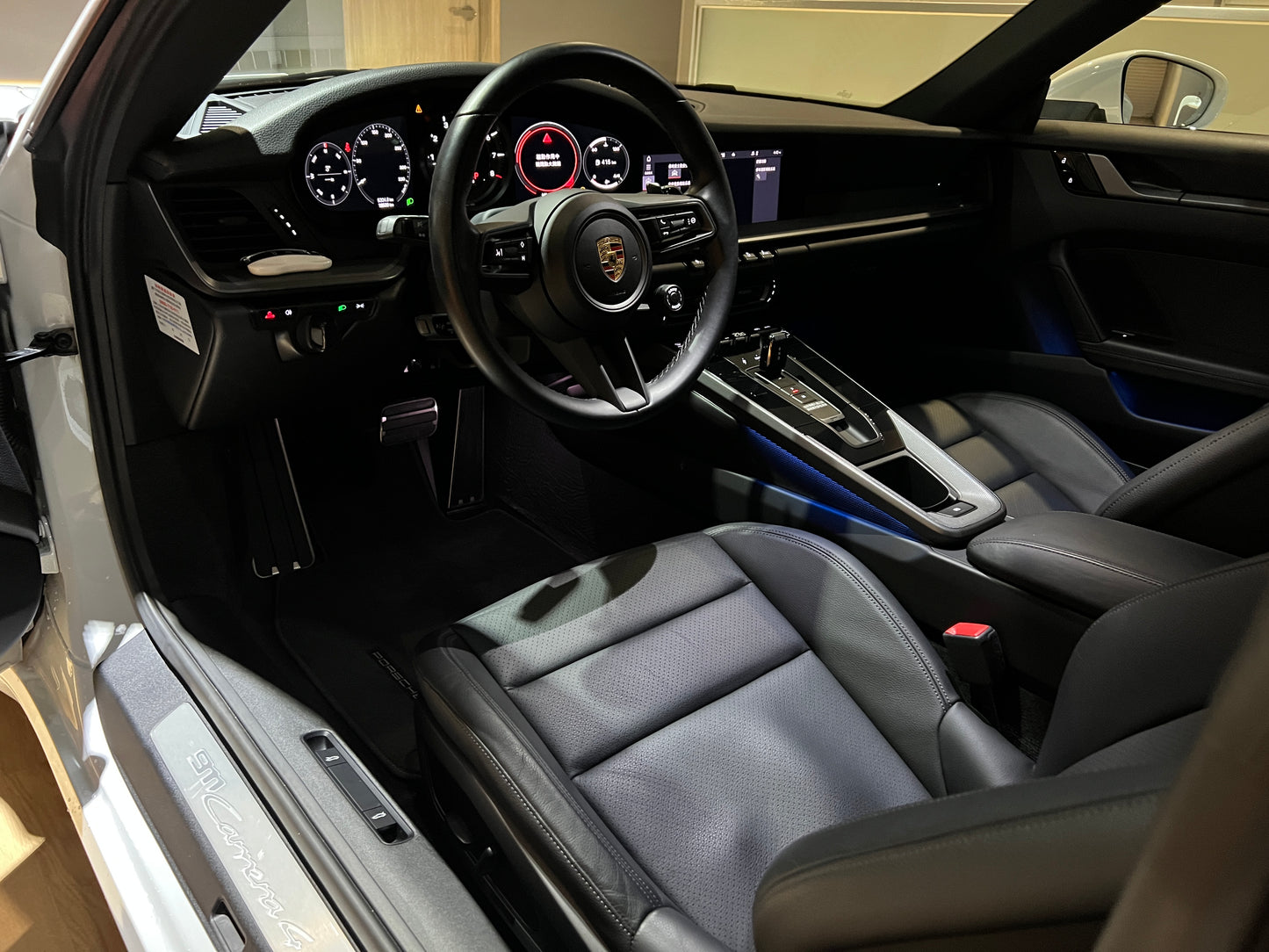 已售出-2021 Porsche 992 Carrera 4S