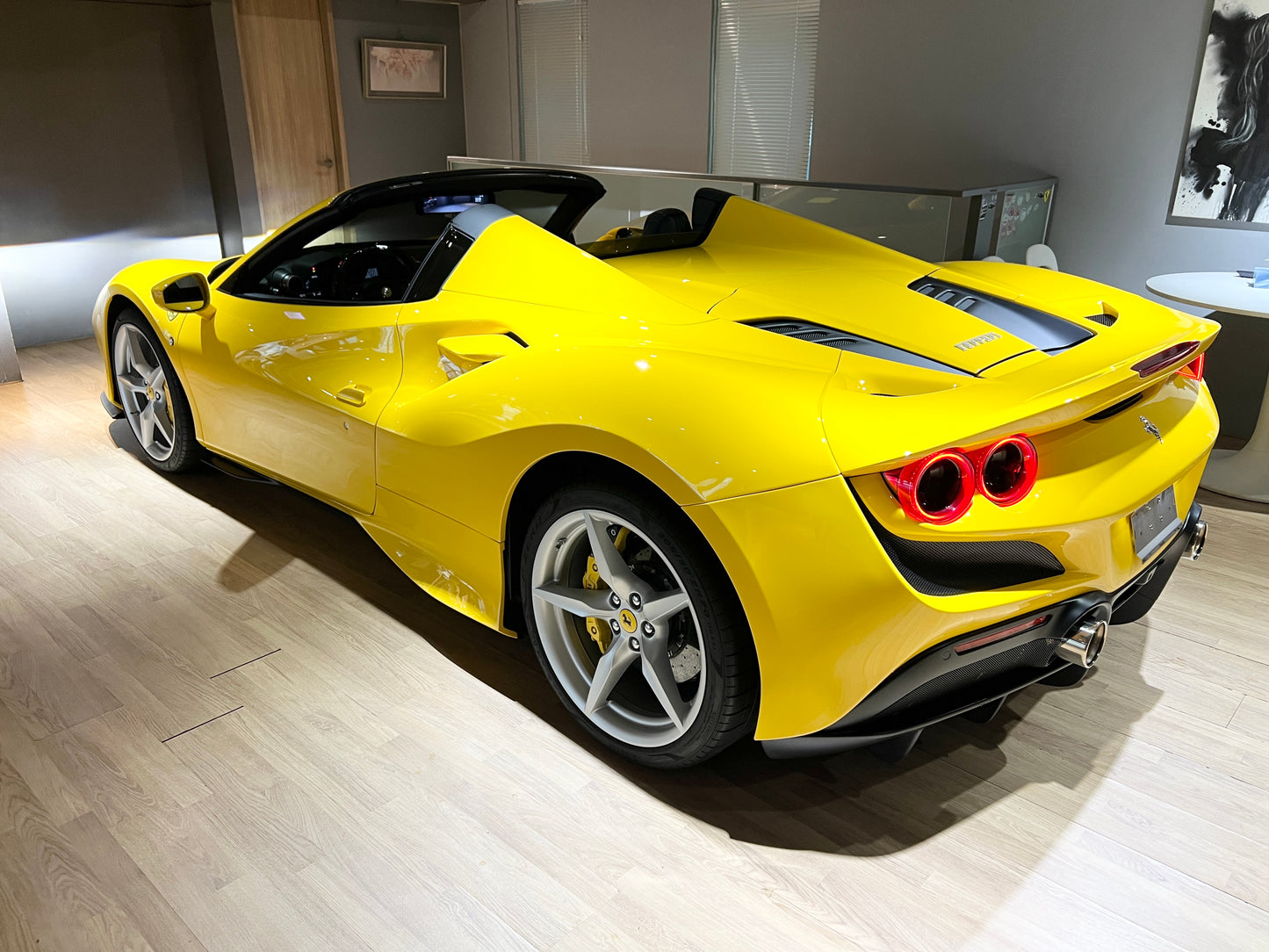 2021 Ferrari F8 Spider 總代理