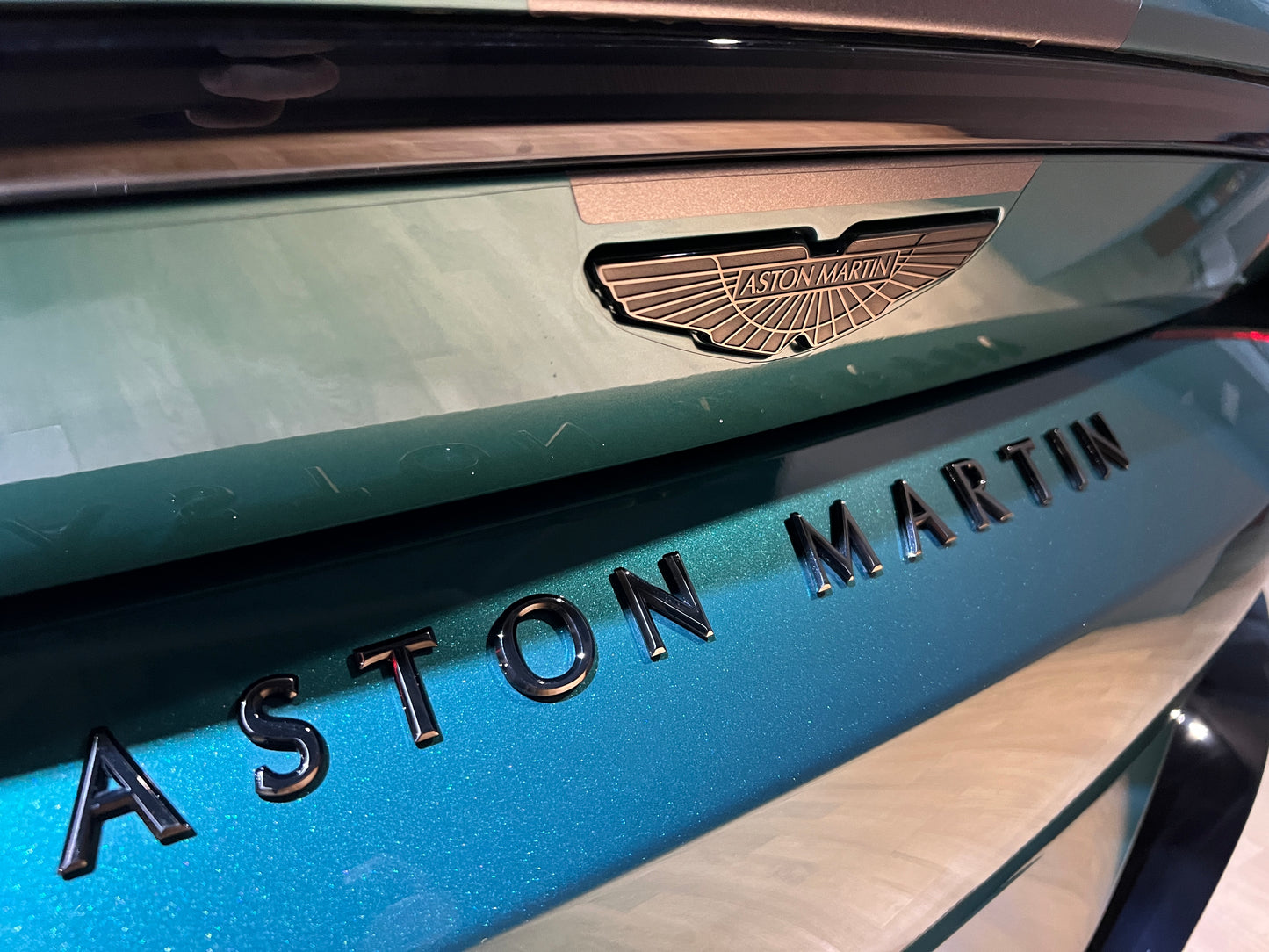 已售出-2022 Aston Martin Vantage F1 Edition 總代理