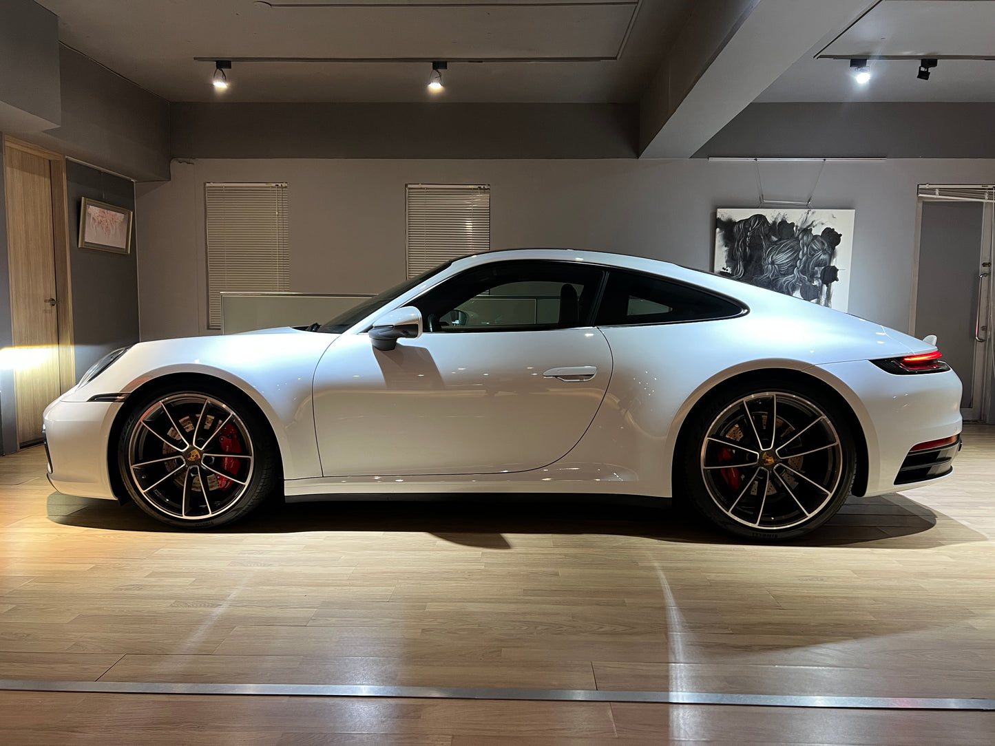 已售出-2021 Porsche 992 Carrera 4S