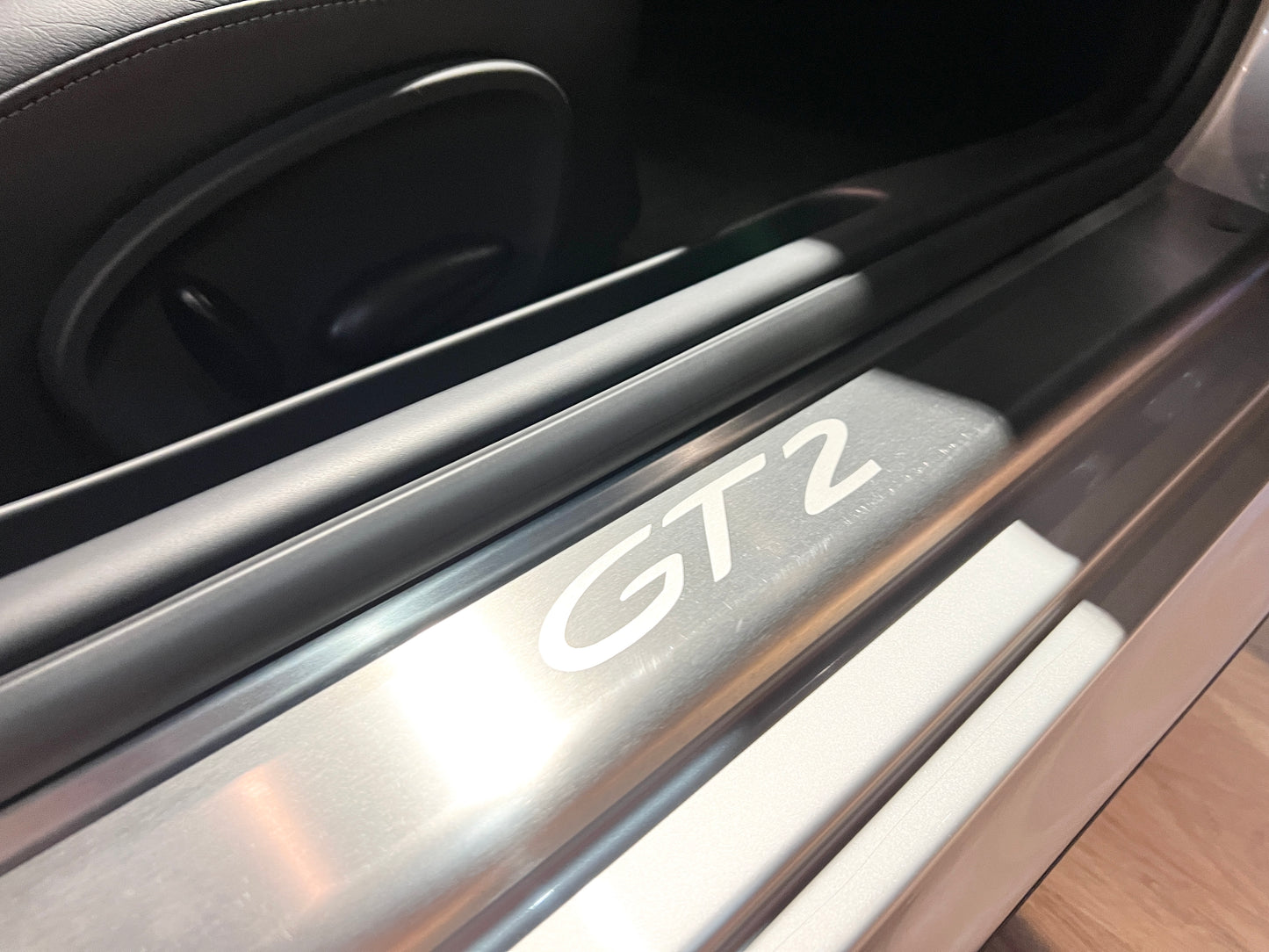 2001 Porsche 996 GT2 總代理