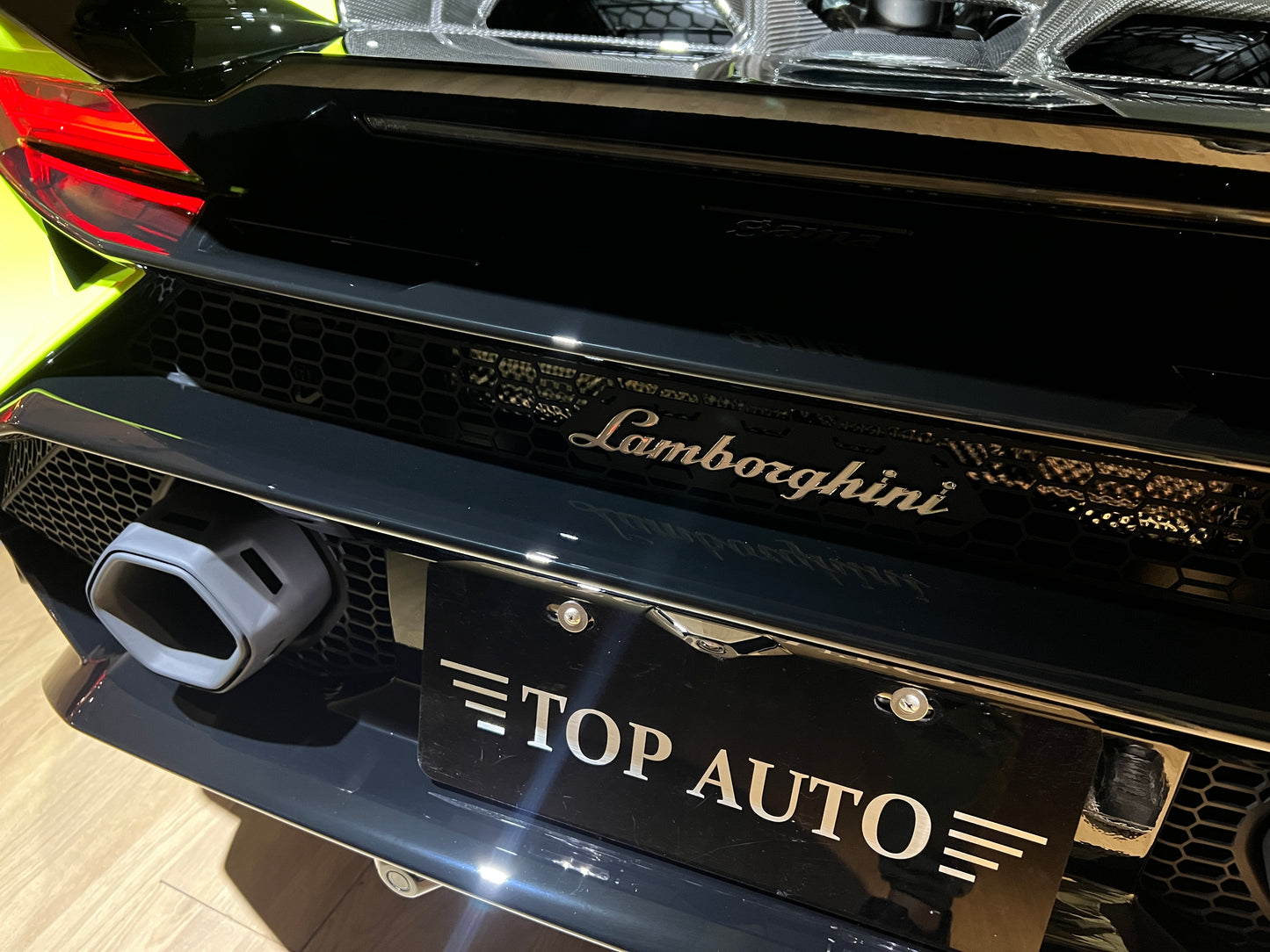 **2025 Lamborghini Huracan Tecnica 總代理