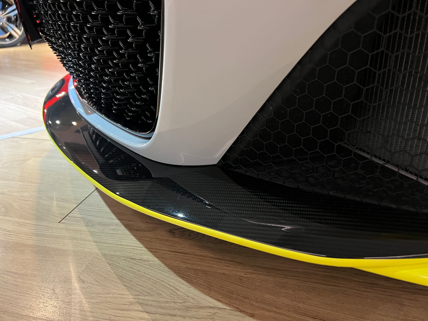 已售出-2019 AstonMartin DBS Superleggera 總代理