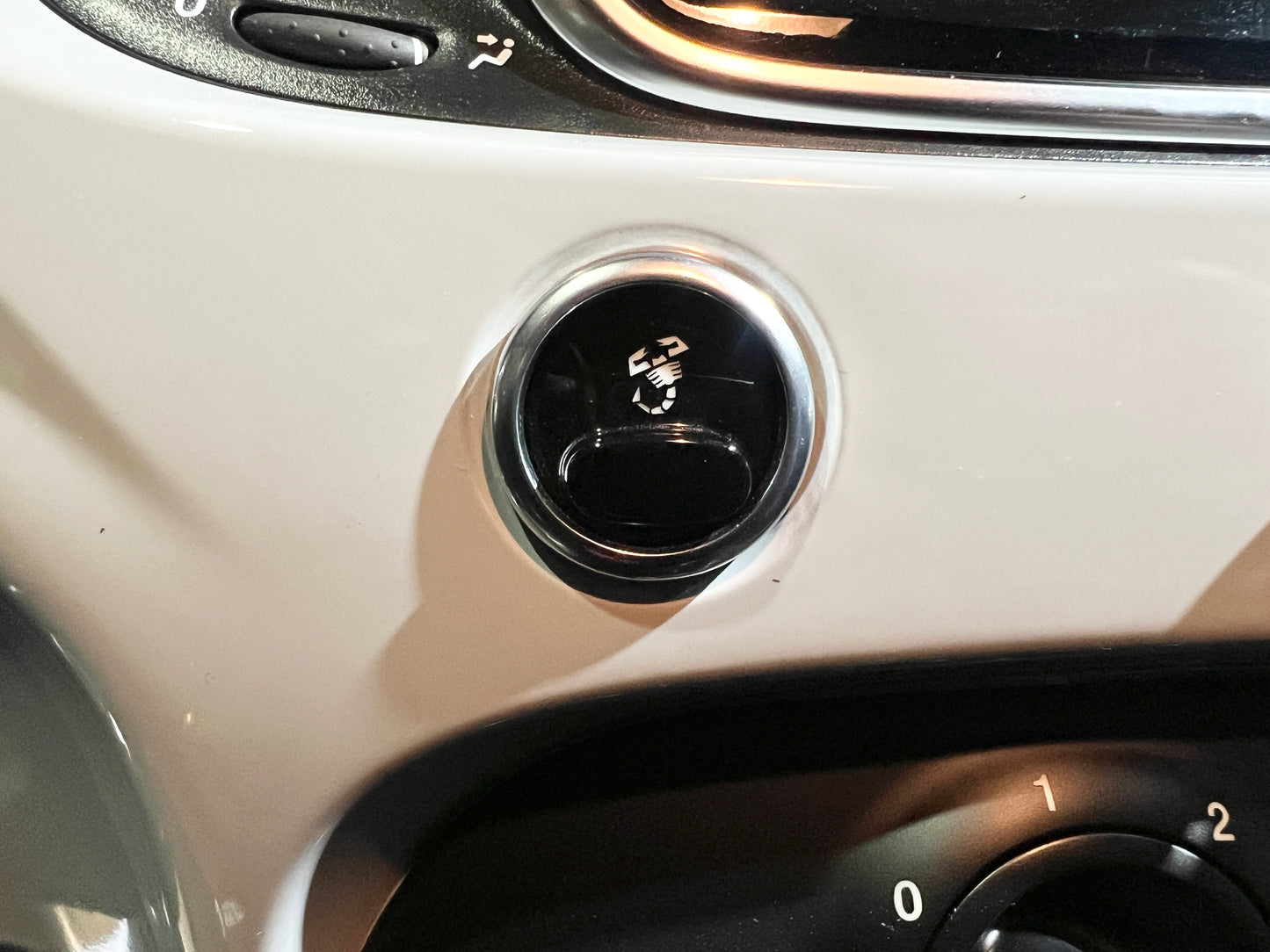 已售出-2022 Abarth 595 Competizione
