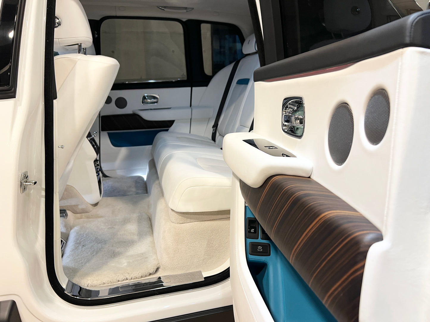 已售出-2019 Rolls Royce Cullinan