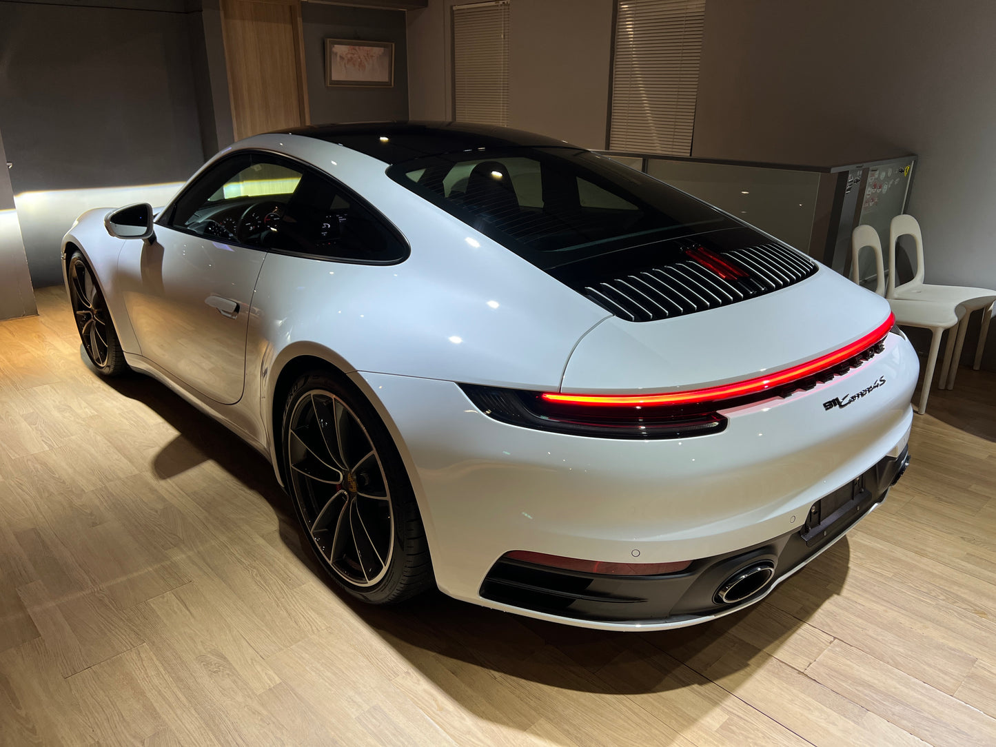 已售出-2021 Porsche 992 Carrera 4S