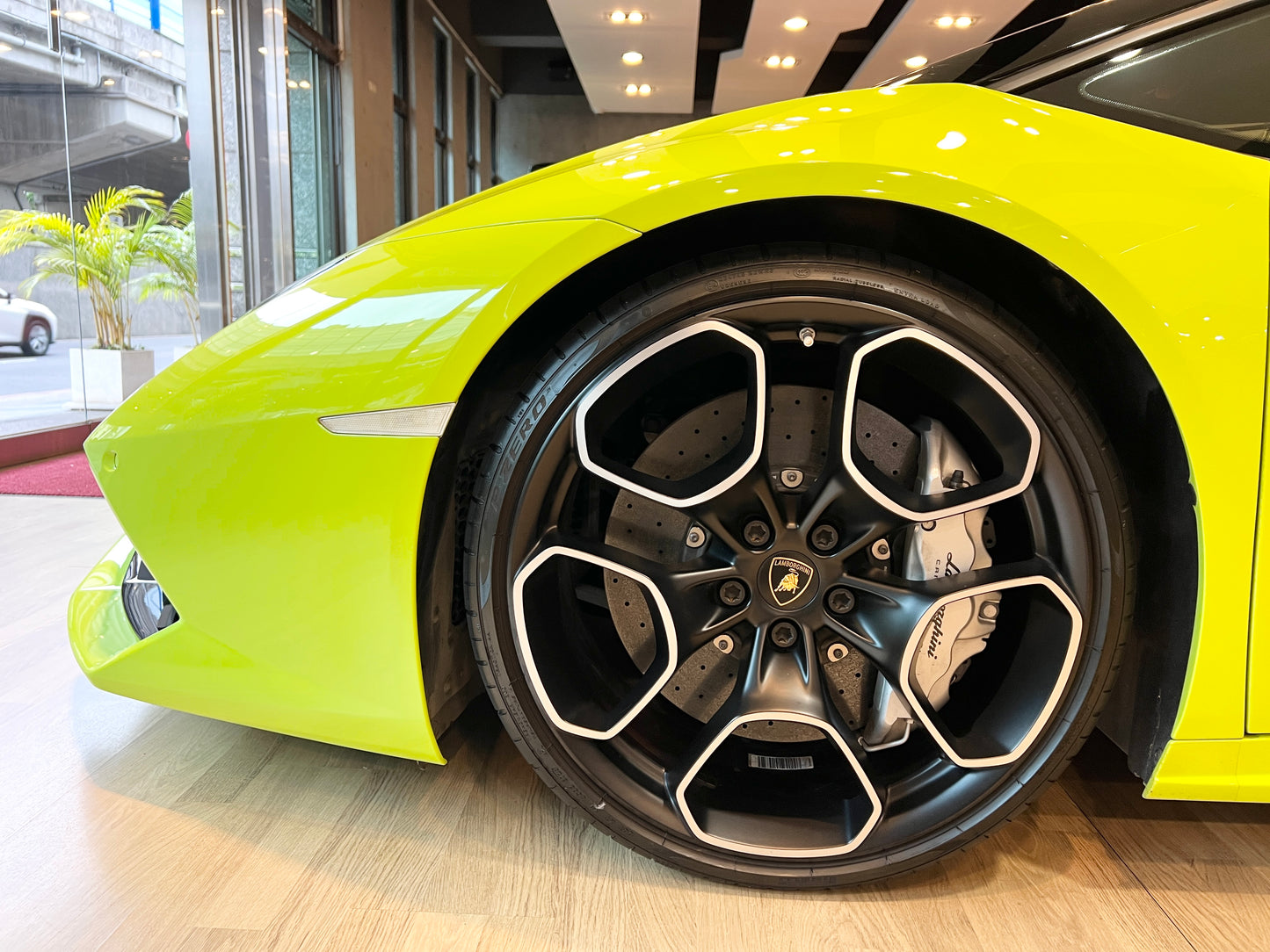 已售出-2018 Lamborghini Huracan Spyder一手車 總代理